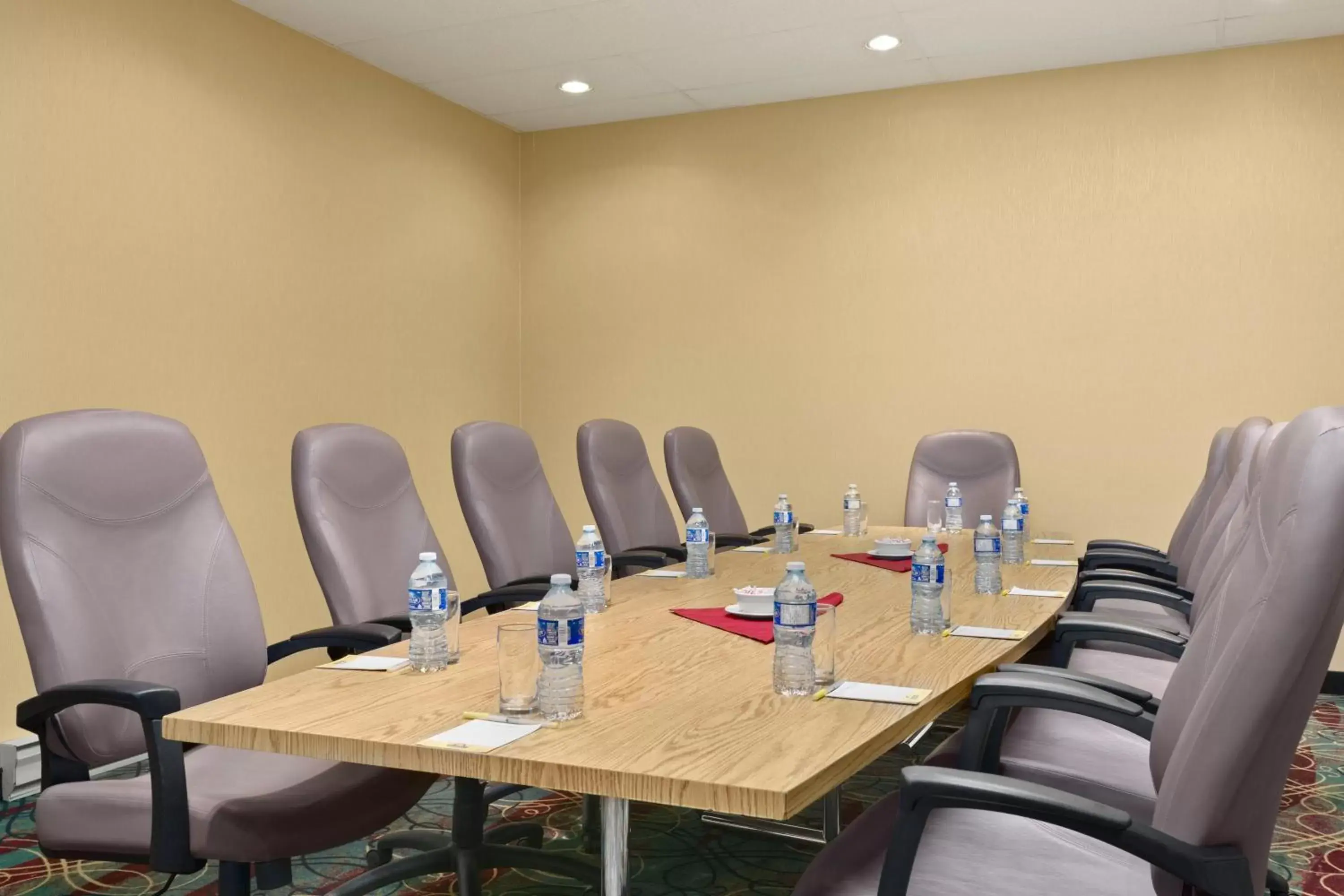 Meeting/conference room, Business Area/Conference Room in Days Inn by Wyndham Stephenville