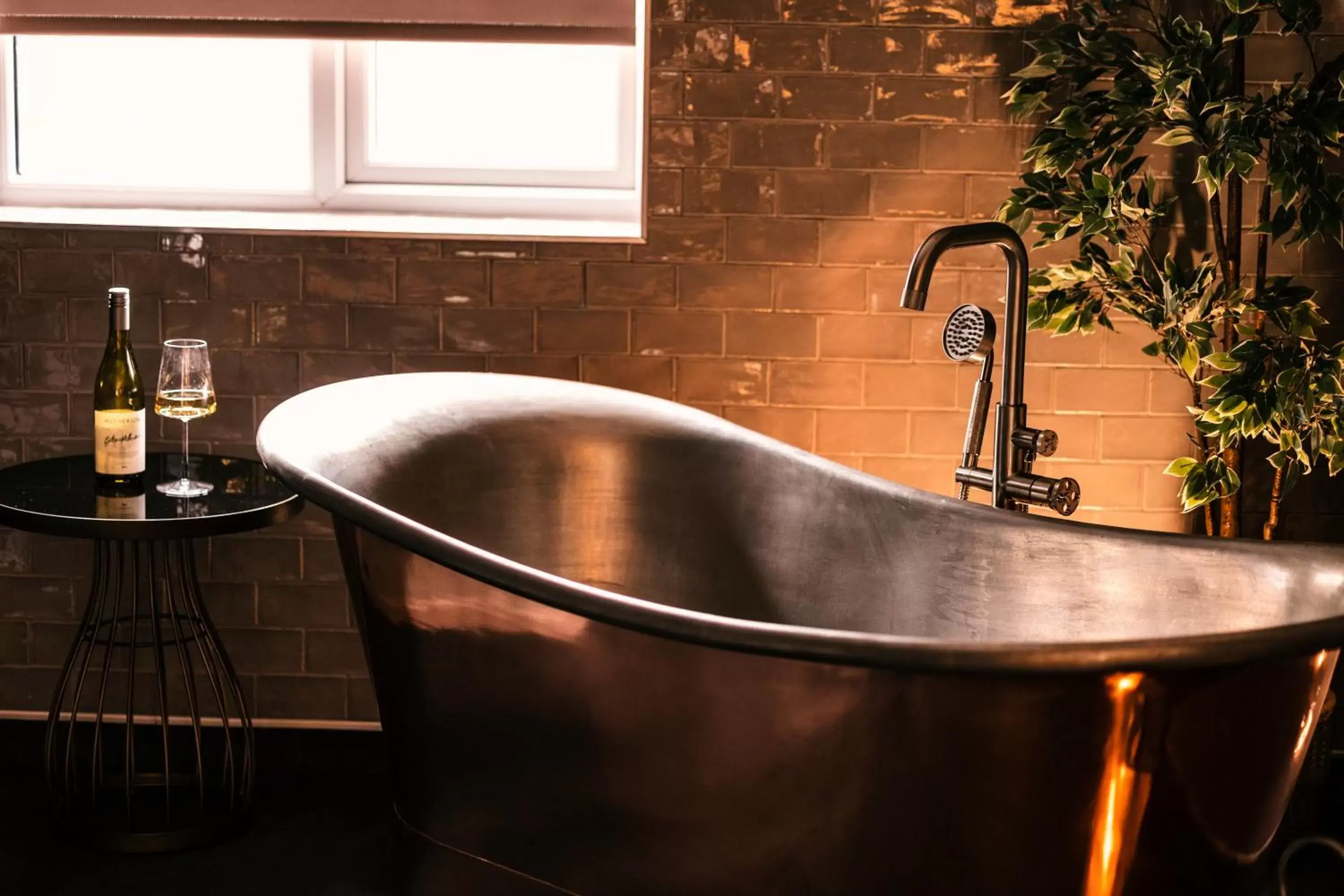 Bathroom in South Causey Inn