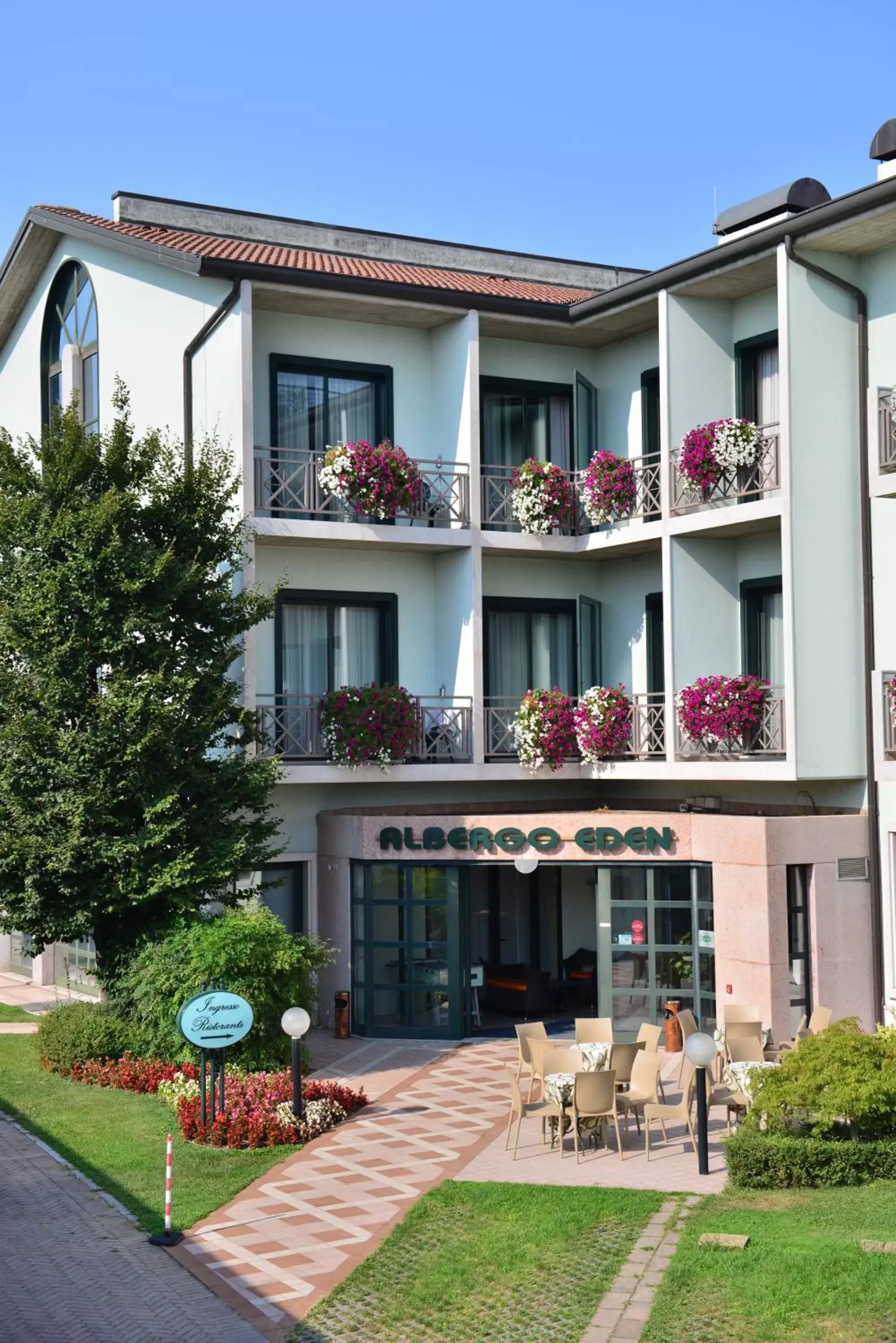 Facade/entrance, Property Building in Hotel Eden