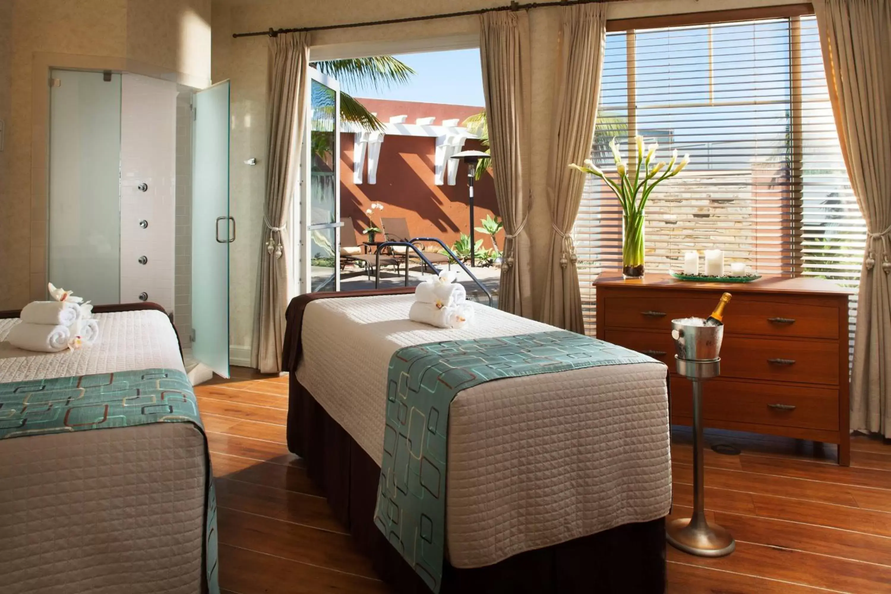 Spa and wellness centre/facilities in Laguna Cliffs Marriott Resort & Spa