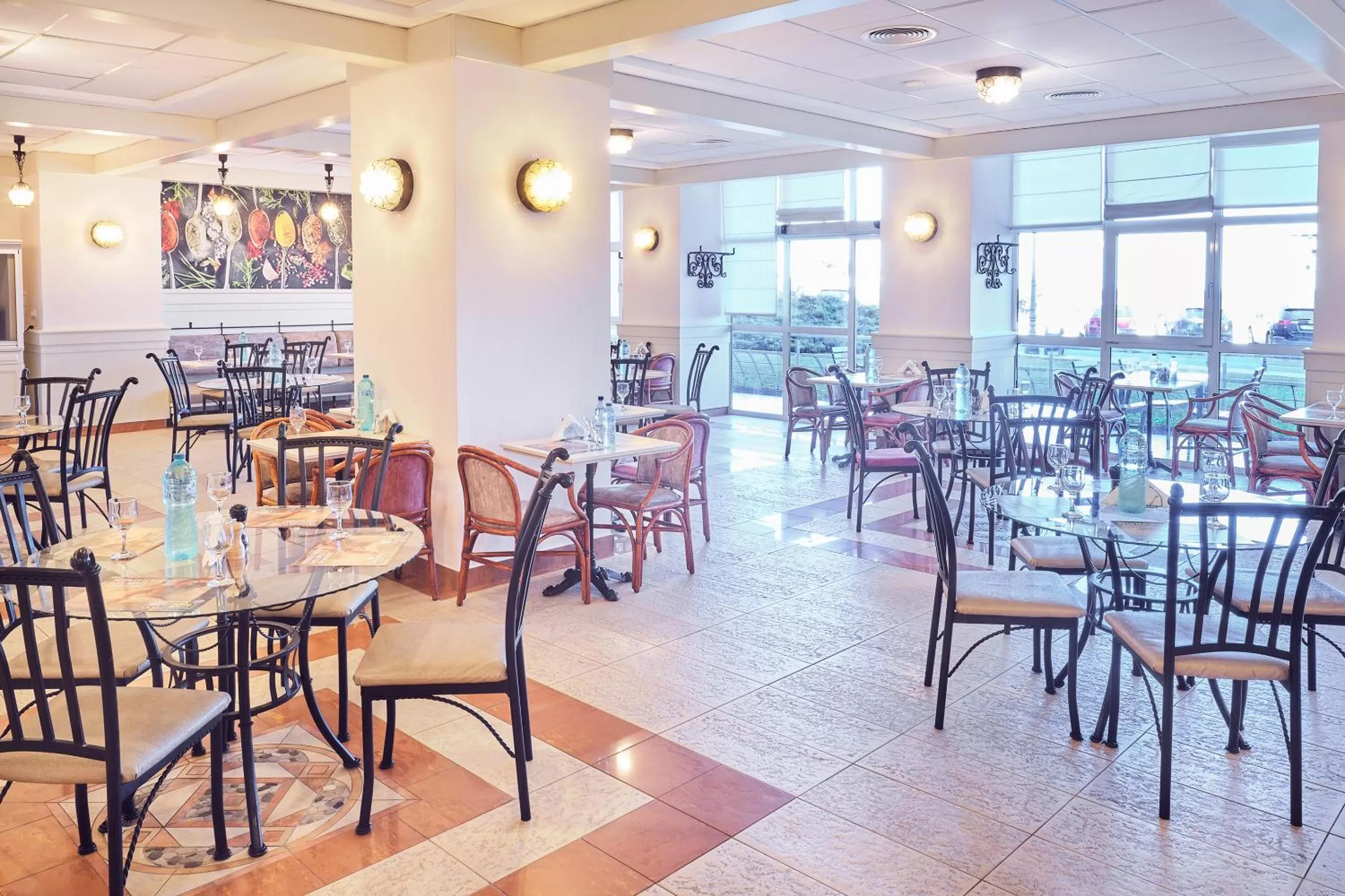 Restaurant/places to eat in Continental Forum Constanta