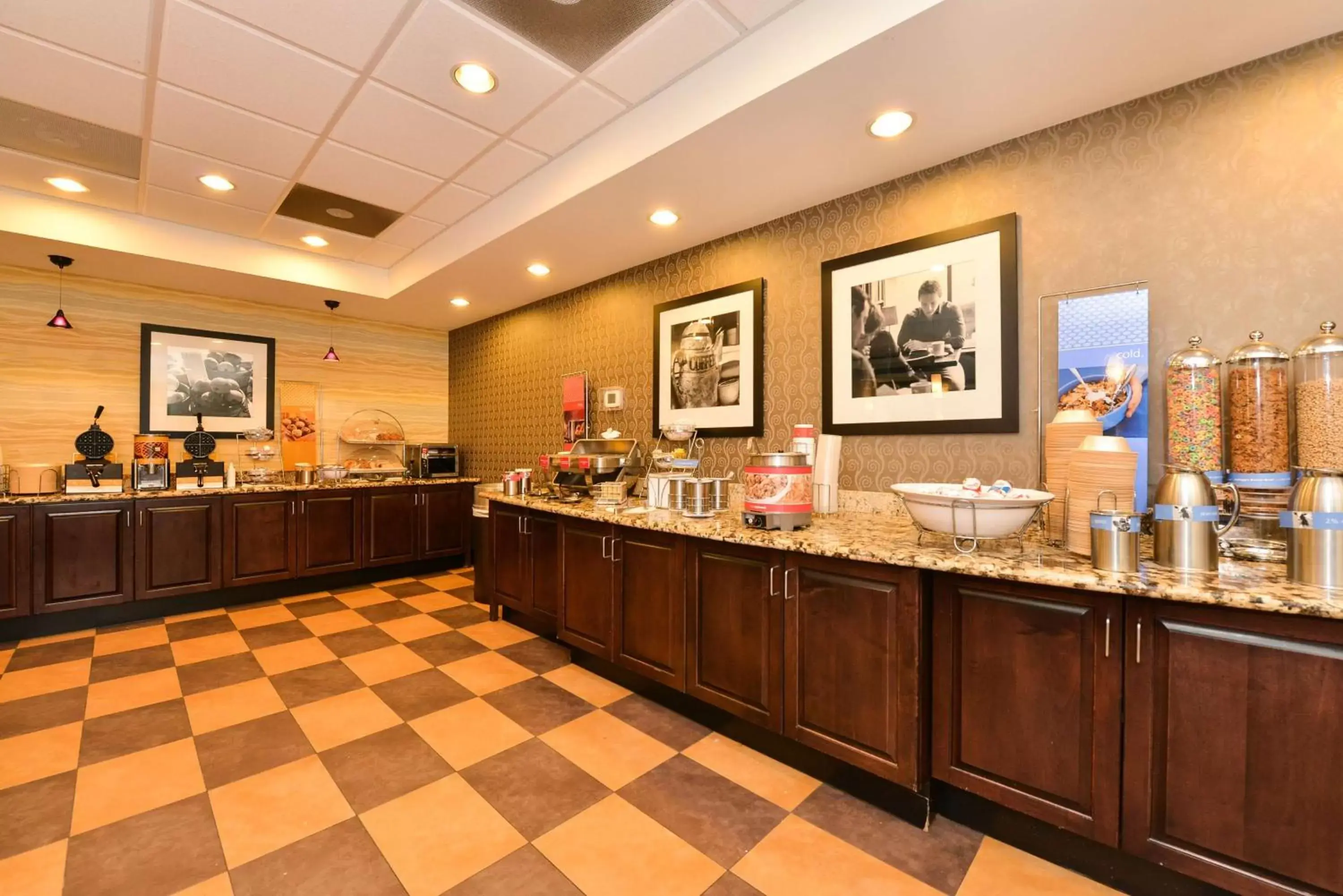 Dining area, Restaurant/Places to Eat in Hampton Inn West Monroe