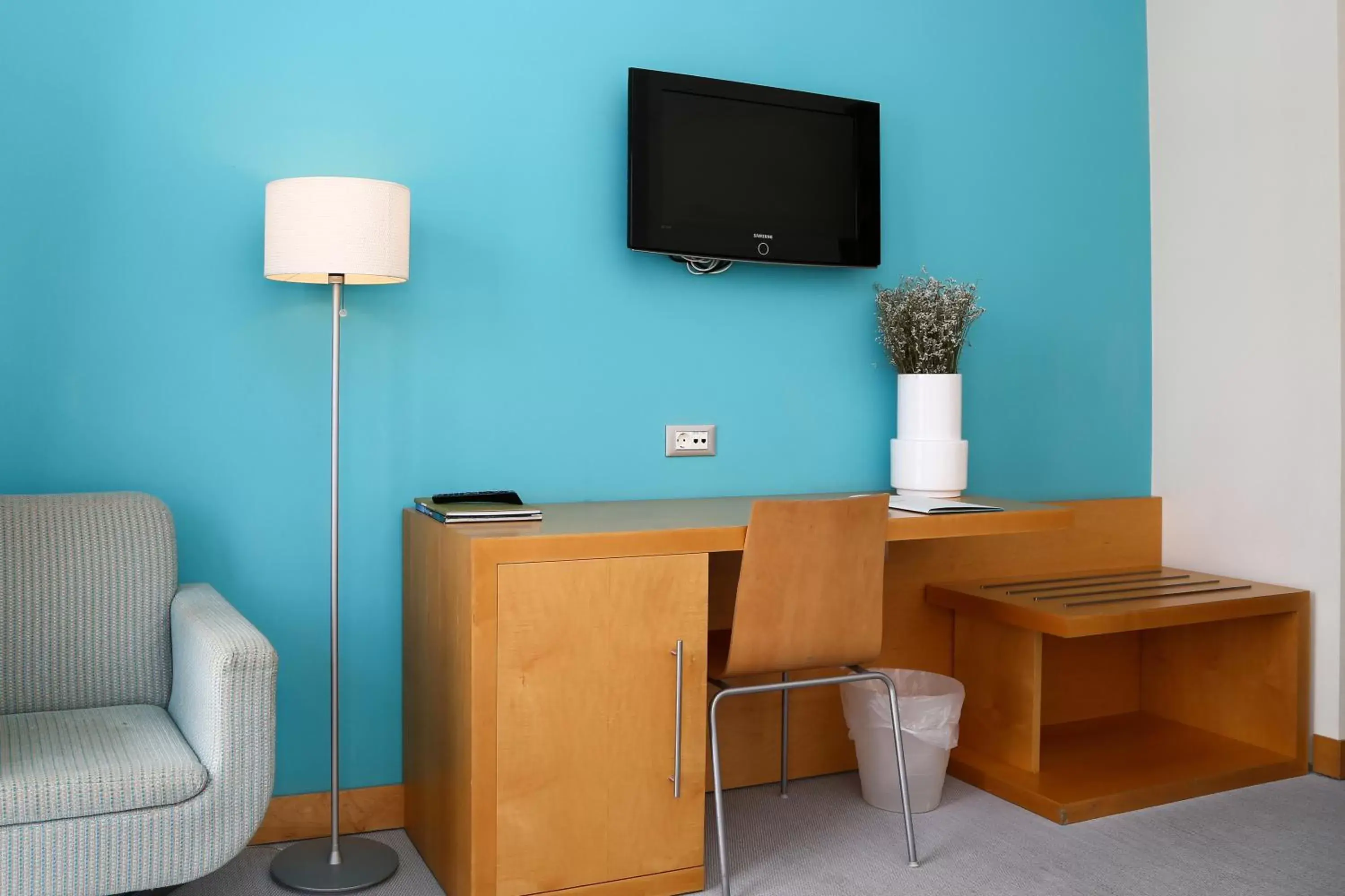 Seating area, TV/Entertainment Center in Hotel Praia