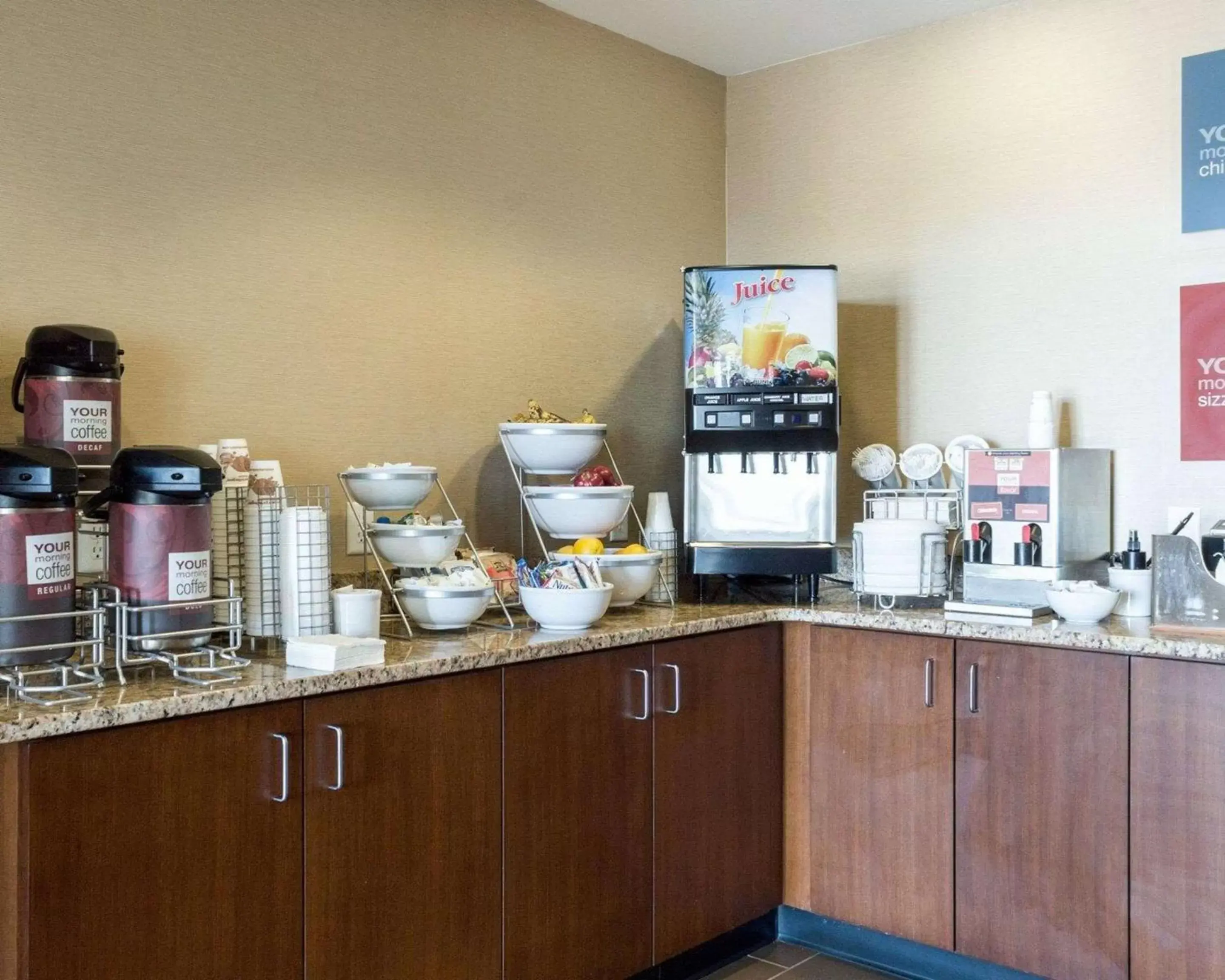 Restaurant/places to eat in Comfort Inn & Suites Watford City