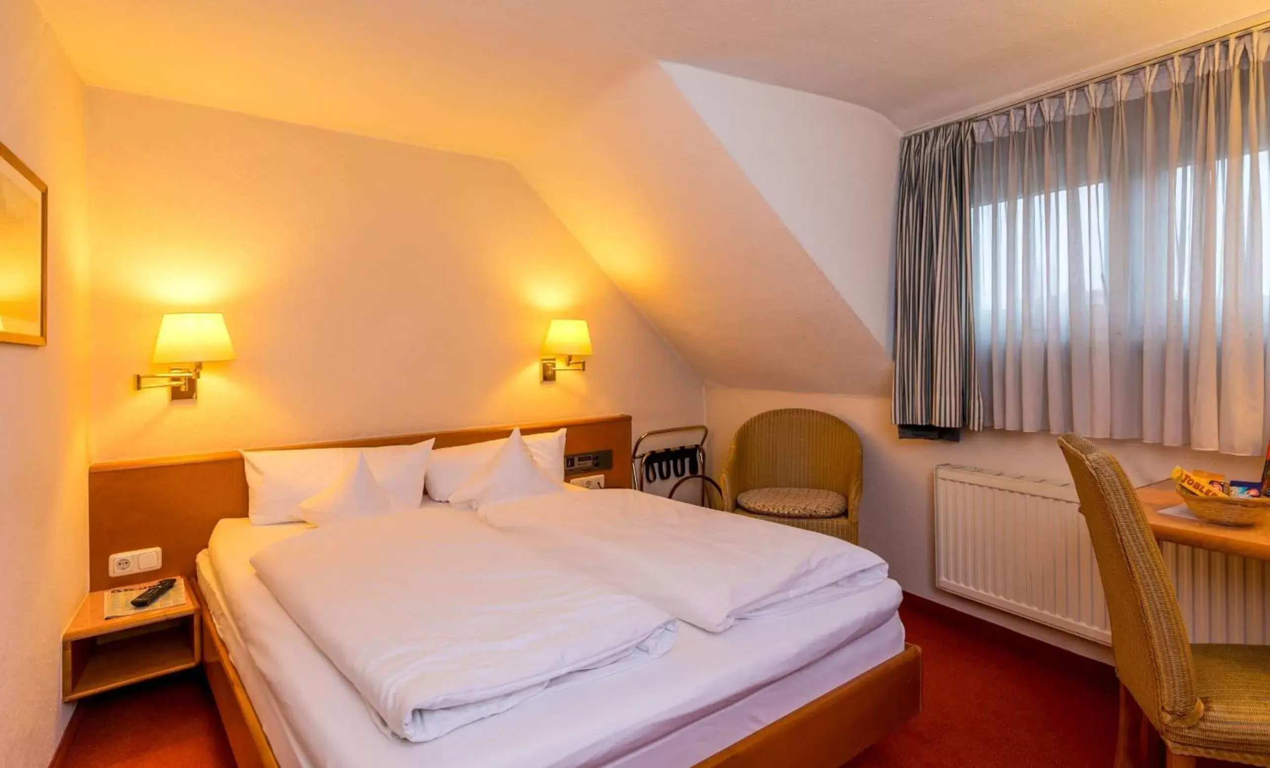 Photo of the whole room, Bed in CityHotel Kempten