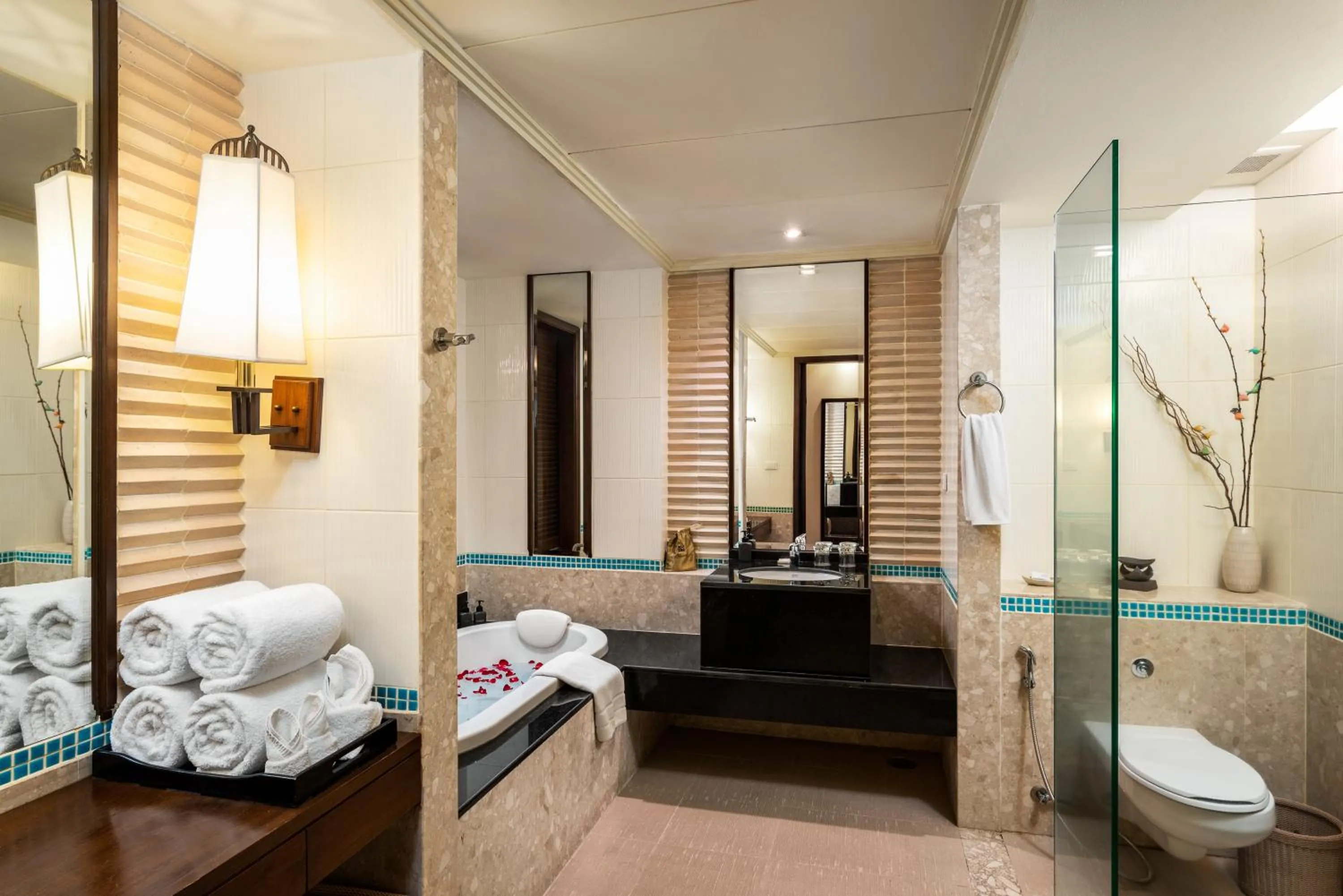 Toilet in Patong Paragon Resort & Spa SHA Extra Plus