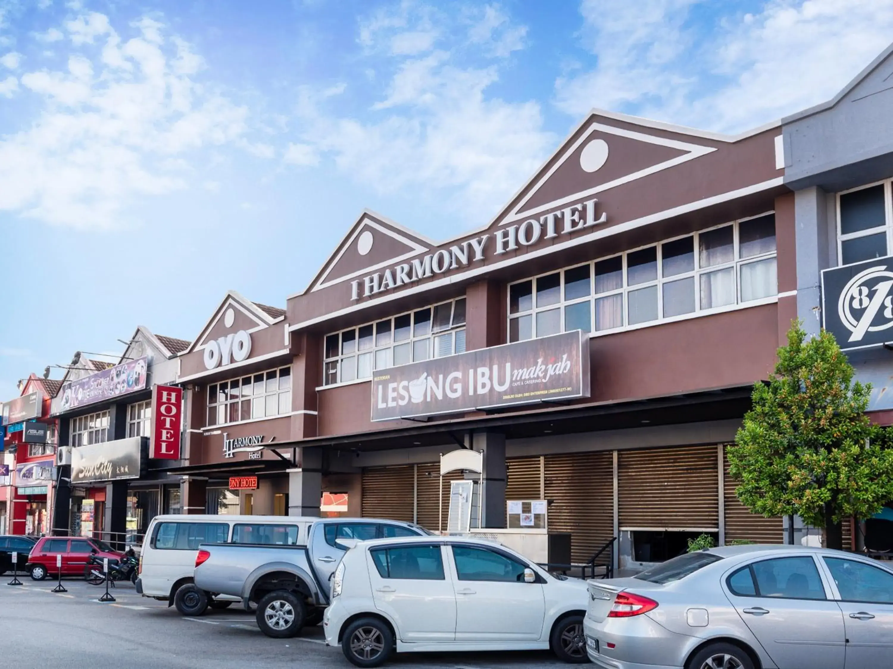 Facade/entrance, Property Building in I Harmony Hotel