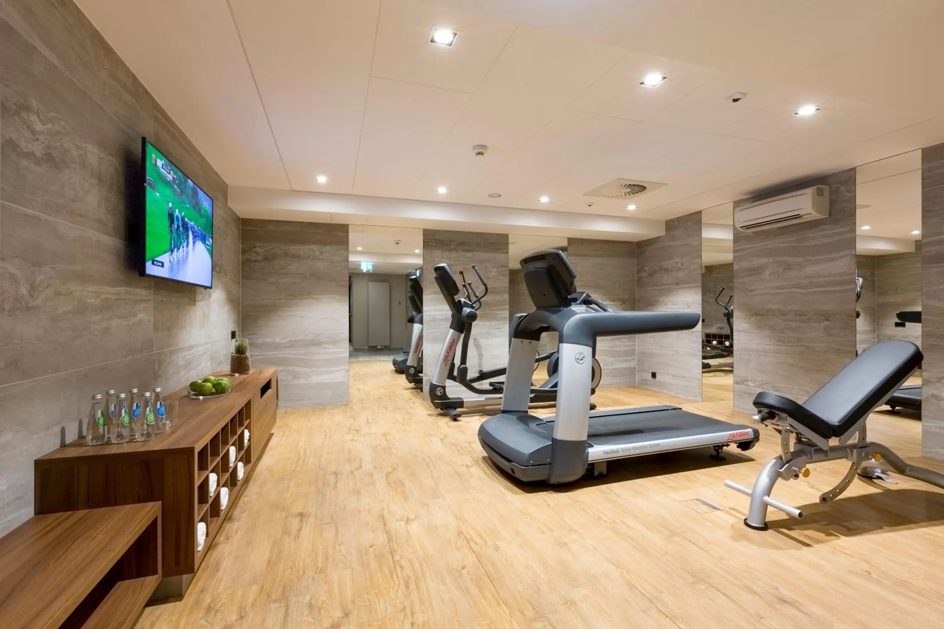 Fitness centre/facilities in Grand Ascot Hotel