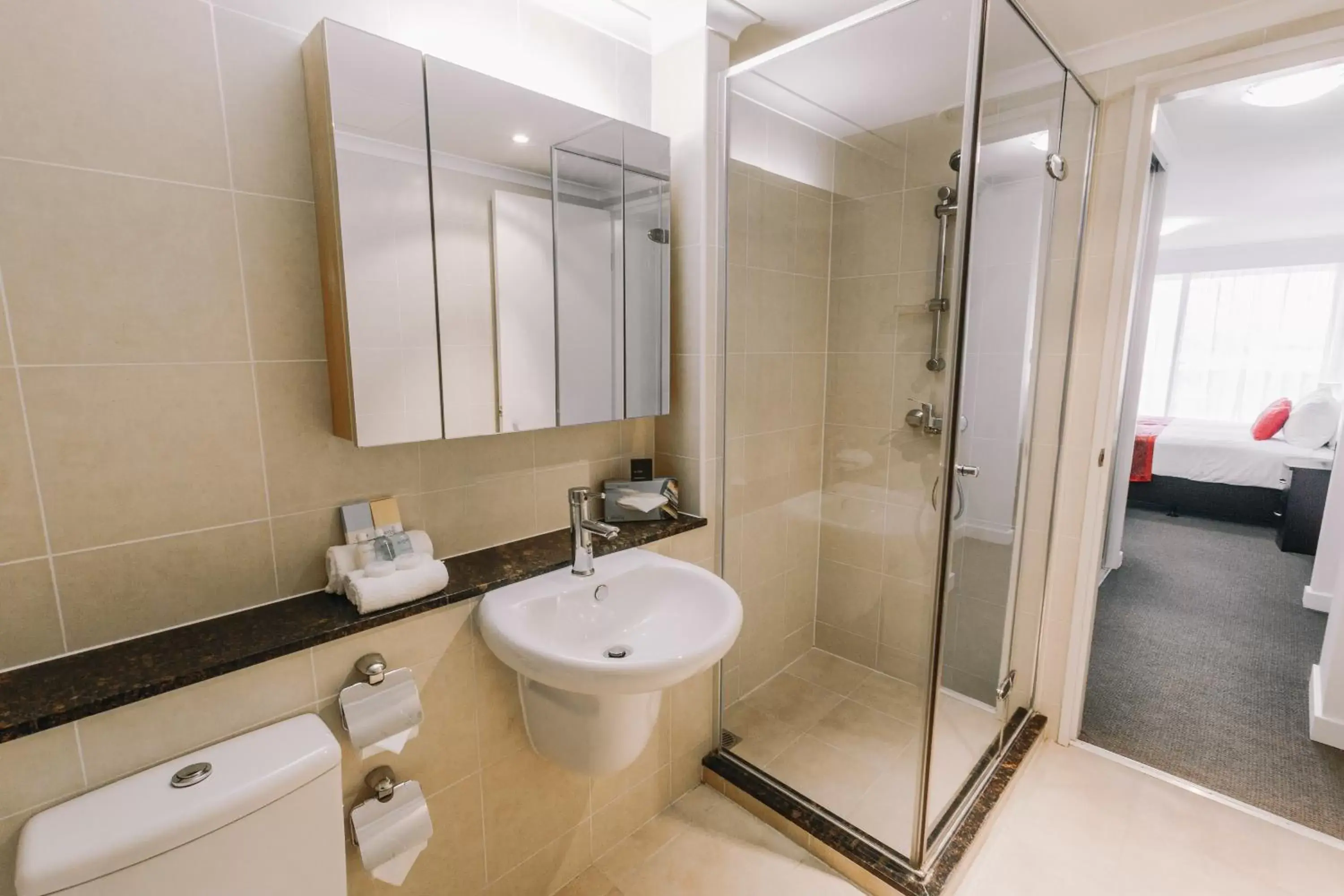 Shower, Bathroom in Newcastle Central Plaza Apartment Hotel