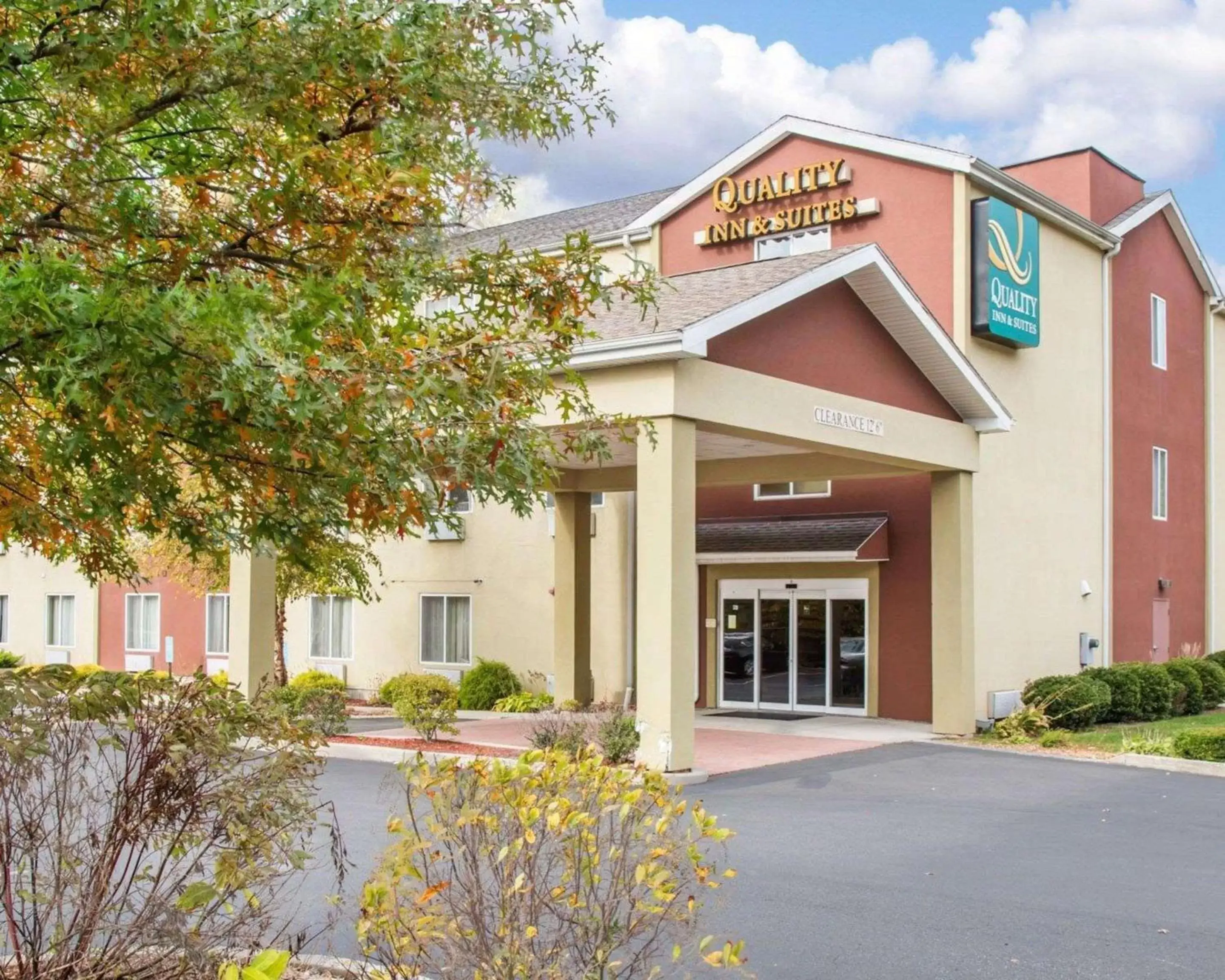 Property building in Quality Inn & Suites Meriden