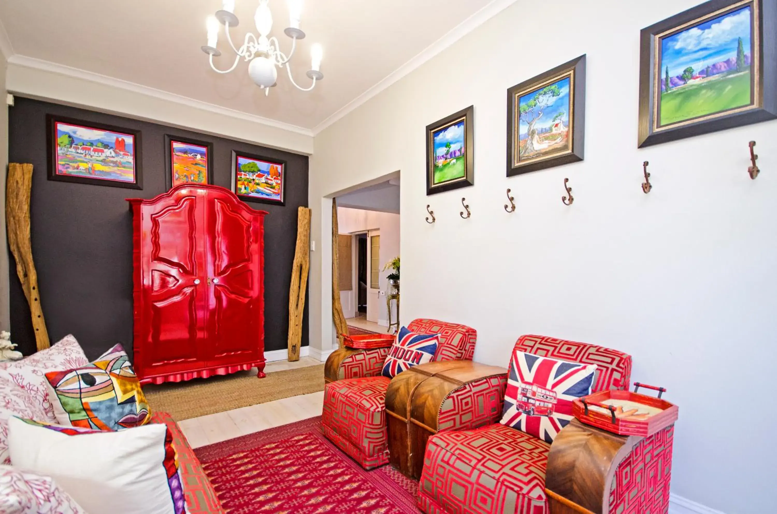 Living room, Seating Area in Lodge on Main Guest House and Conference Centre