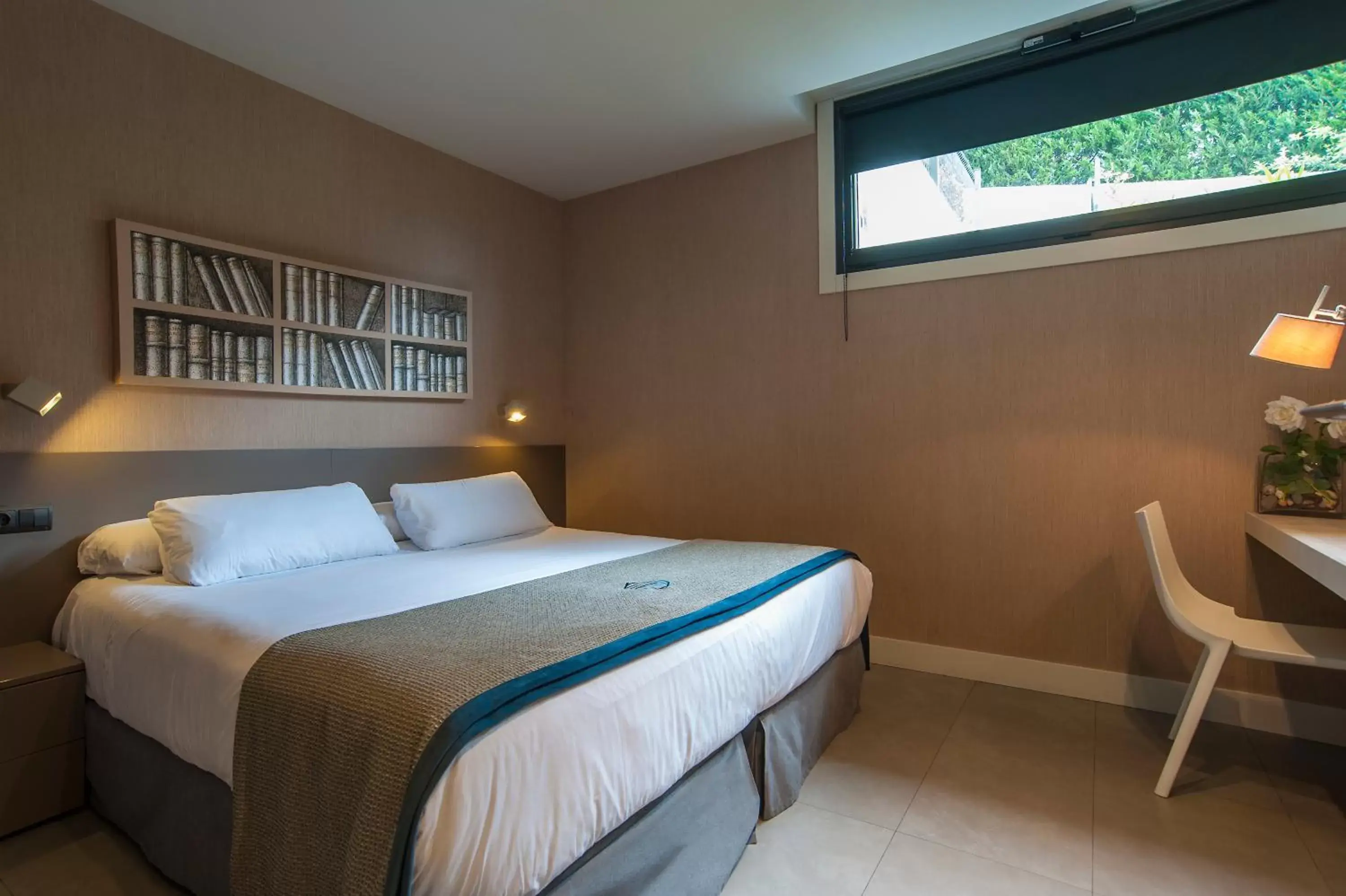 Bed in Irenaz Resort Apartamentos