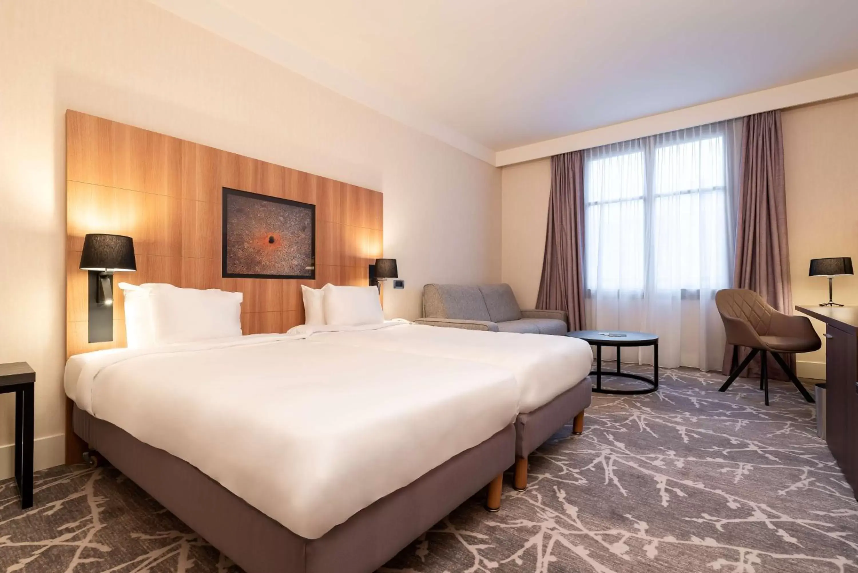 Photo of the whole room, Bed in Radisson Blu Hotel Paris, Marne-la-Vallée