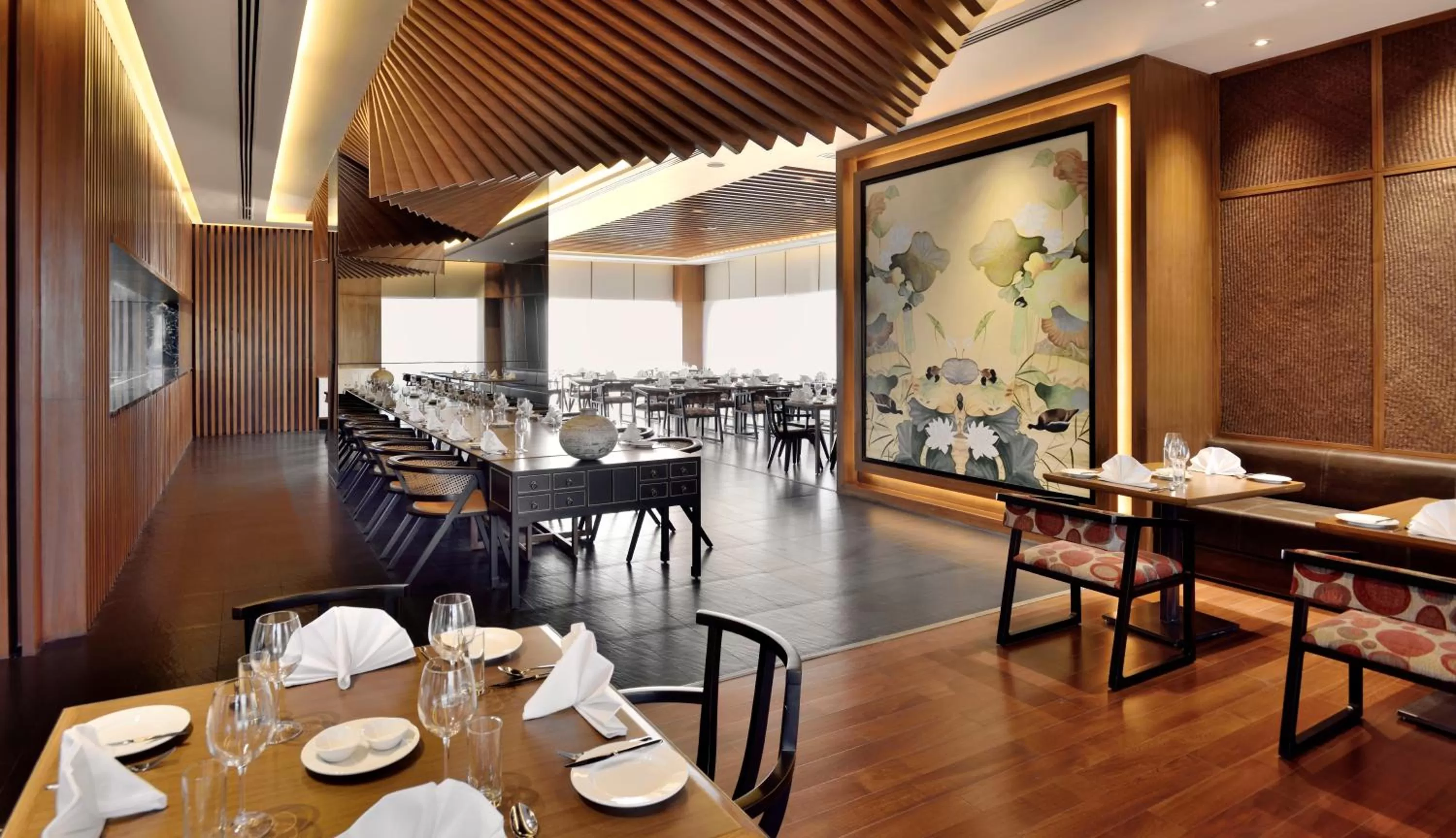 Restaurant/places to eat in Radisson Blu Faridabad