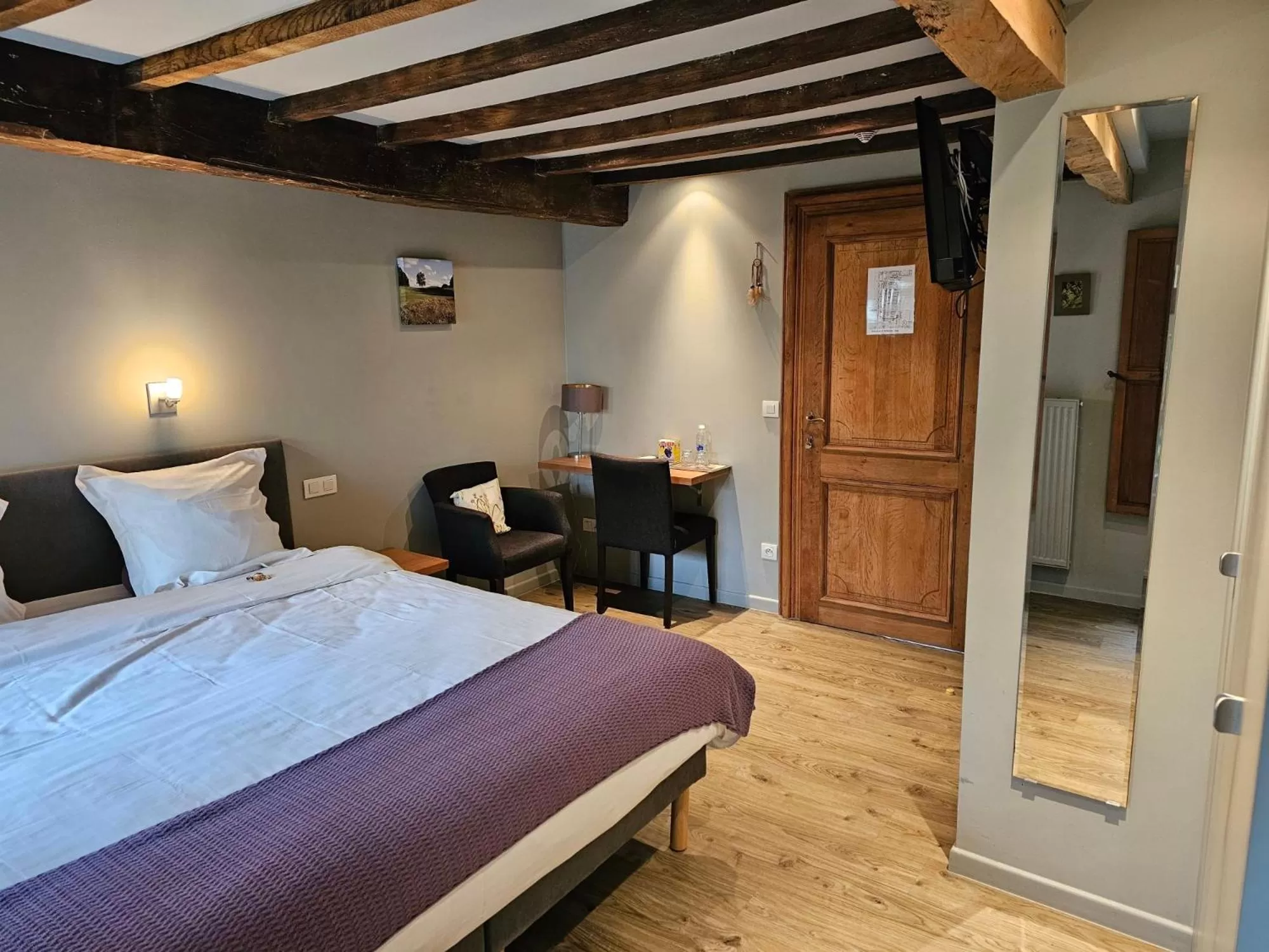 Bed in Eyckenmolen B&B