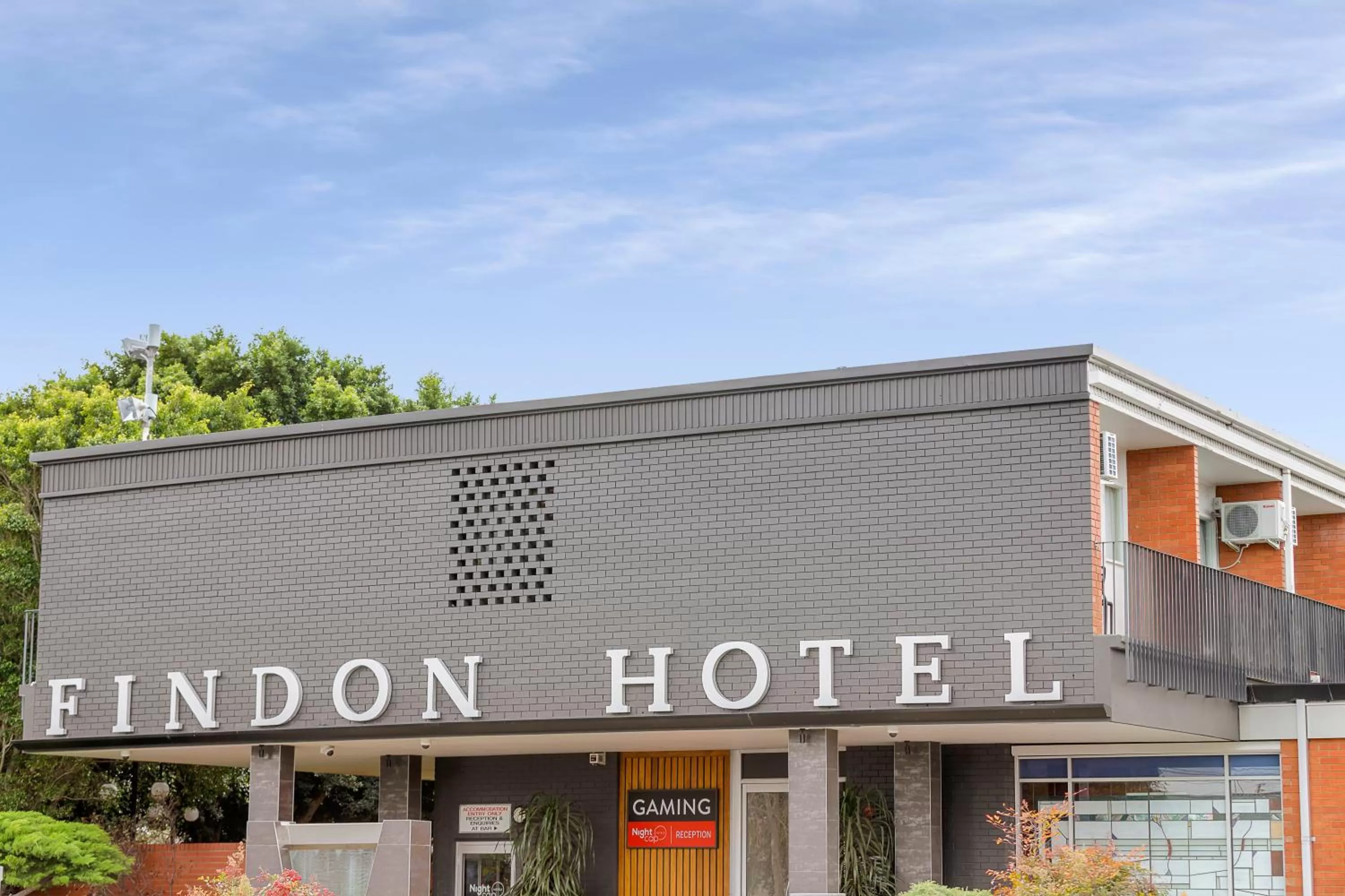 Facade/entrance in Nightcap at Findon Hotel