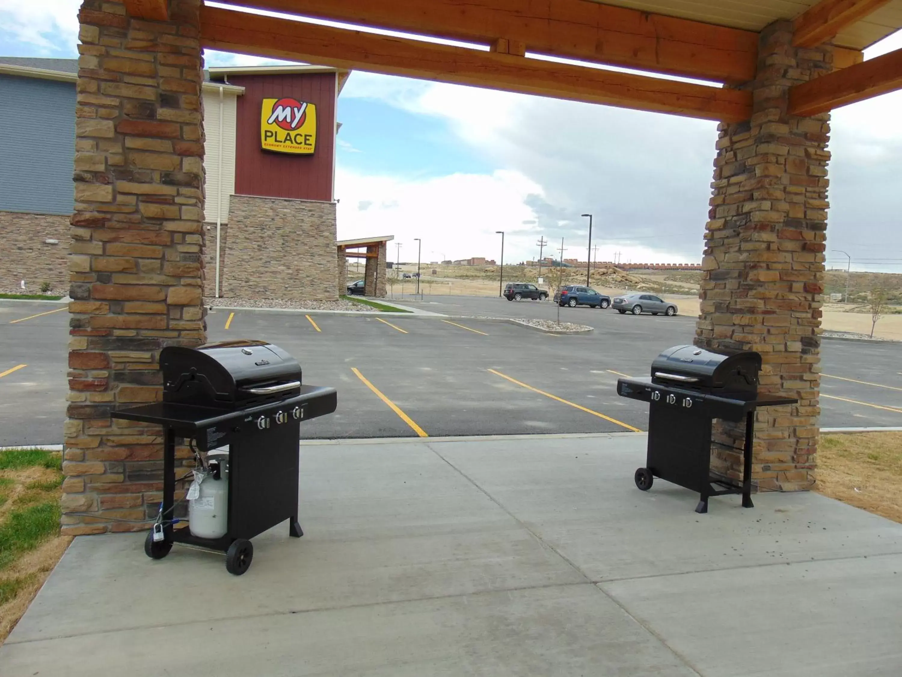 Patio in My Place Hotel-Rock Springs, WY