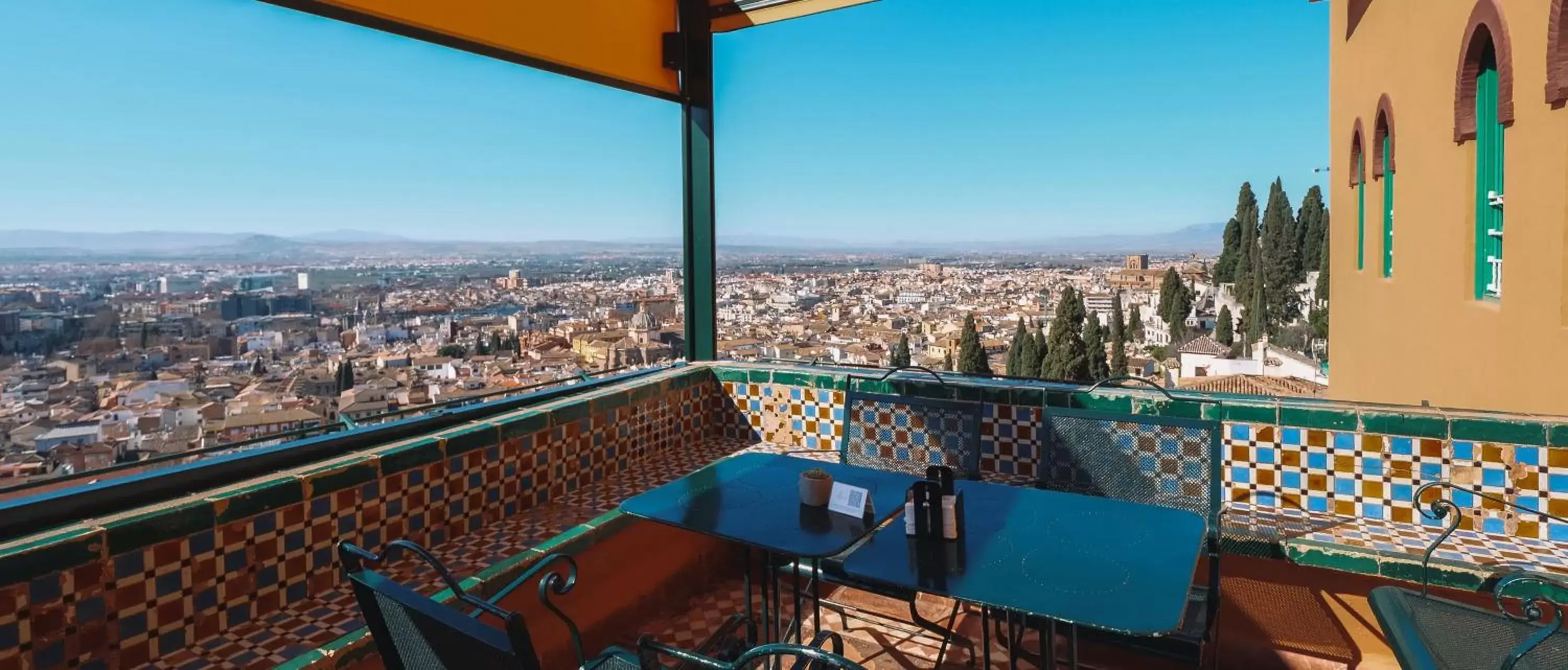 Balcony/Terrace in Alhambra Palace Hotel