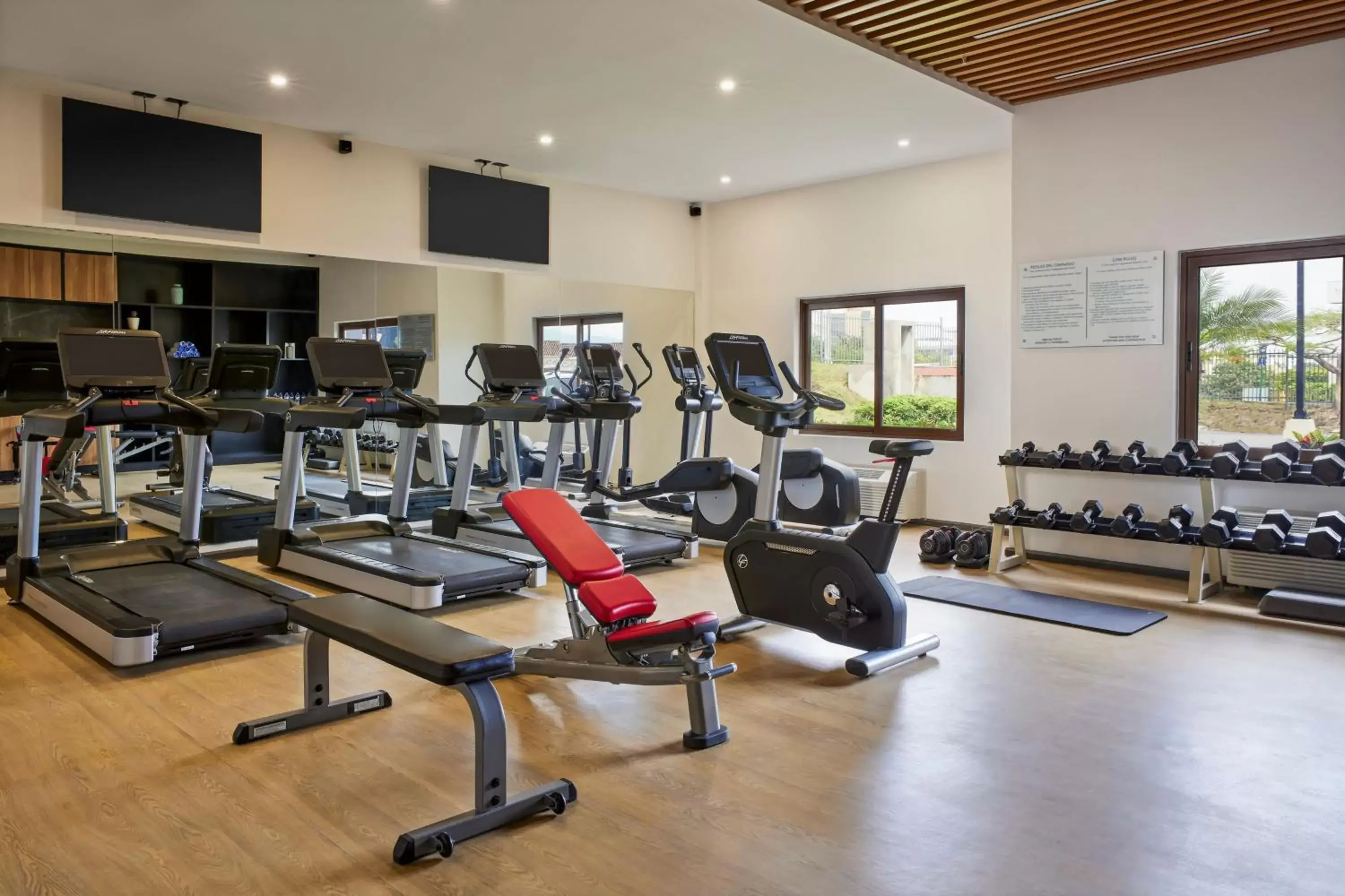 Fitness centre/facilities, Fitness Center/Facilities in Courtyard by Marriott San Jose Escazu