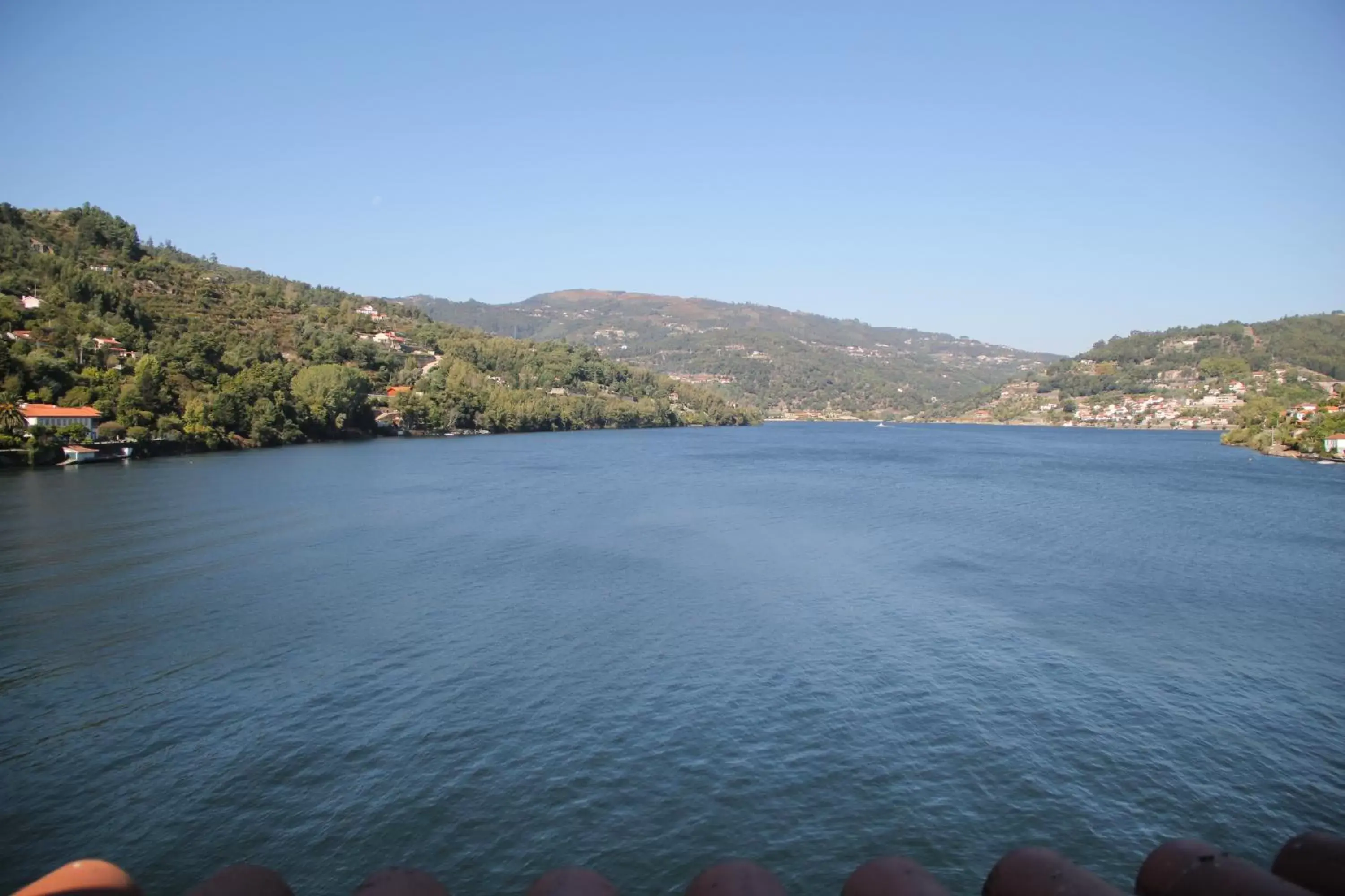 Lake view in Douro Hotel Porto Antigo