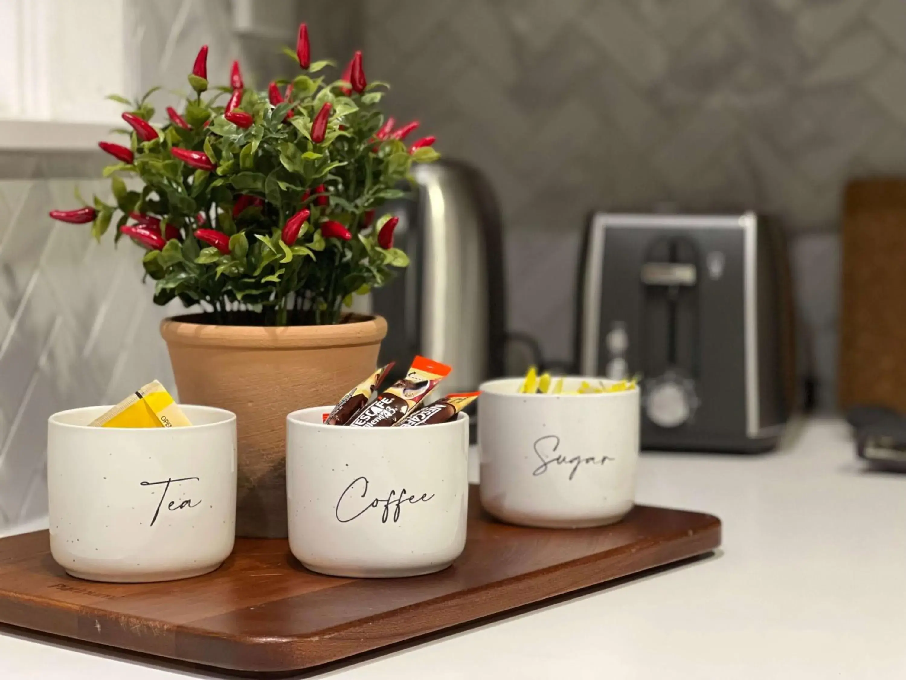 Coffee/tea facilities in Hamilton's Queanbeyan Motel