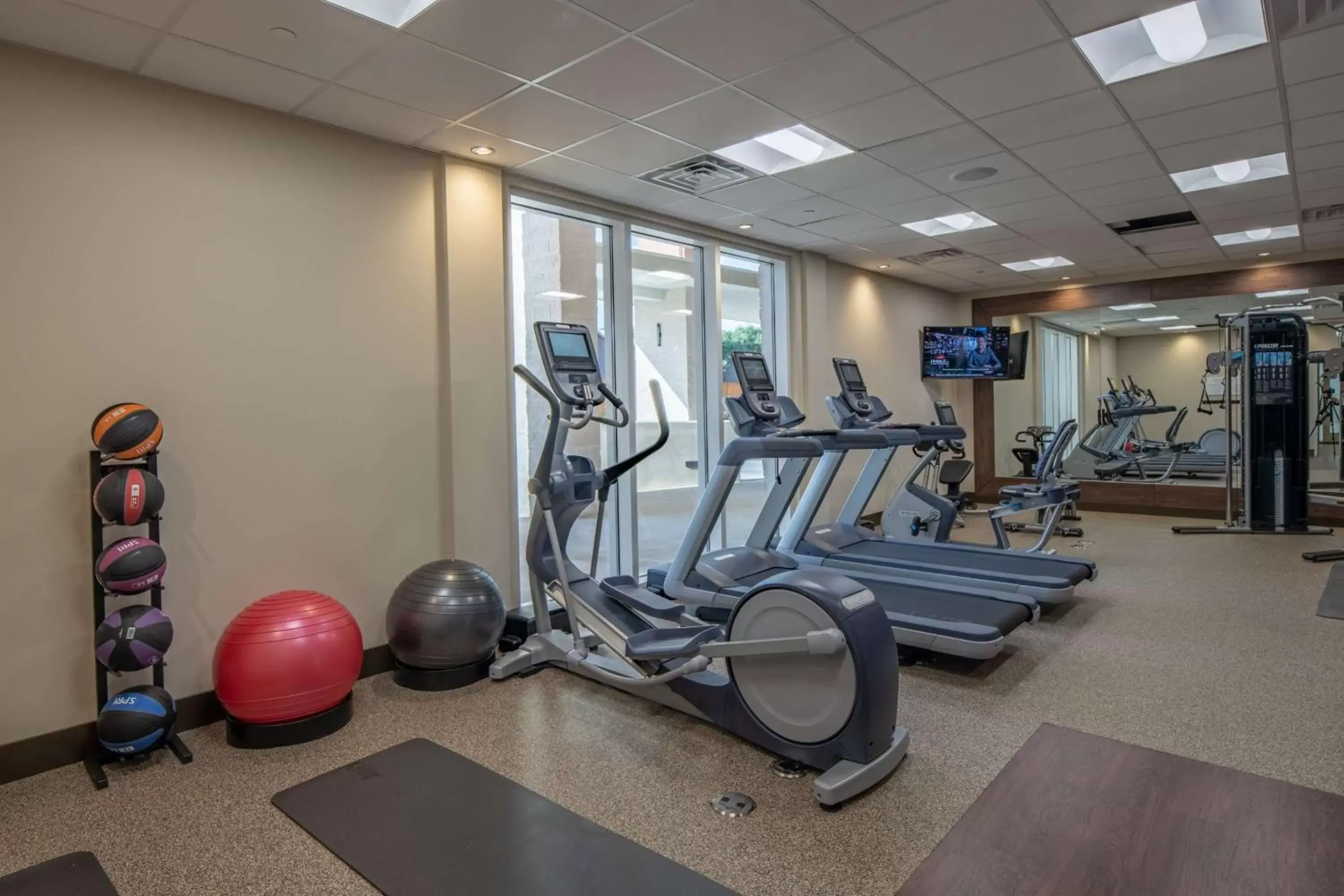 Fitness centre/facilities, Fitness Center/Facilities in Hilton Garden Inn Dallas At Hurst Conference Center