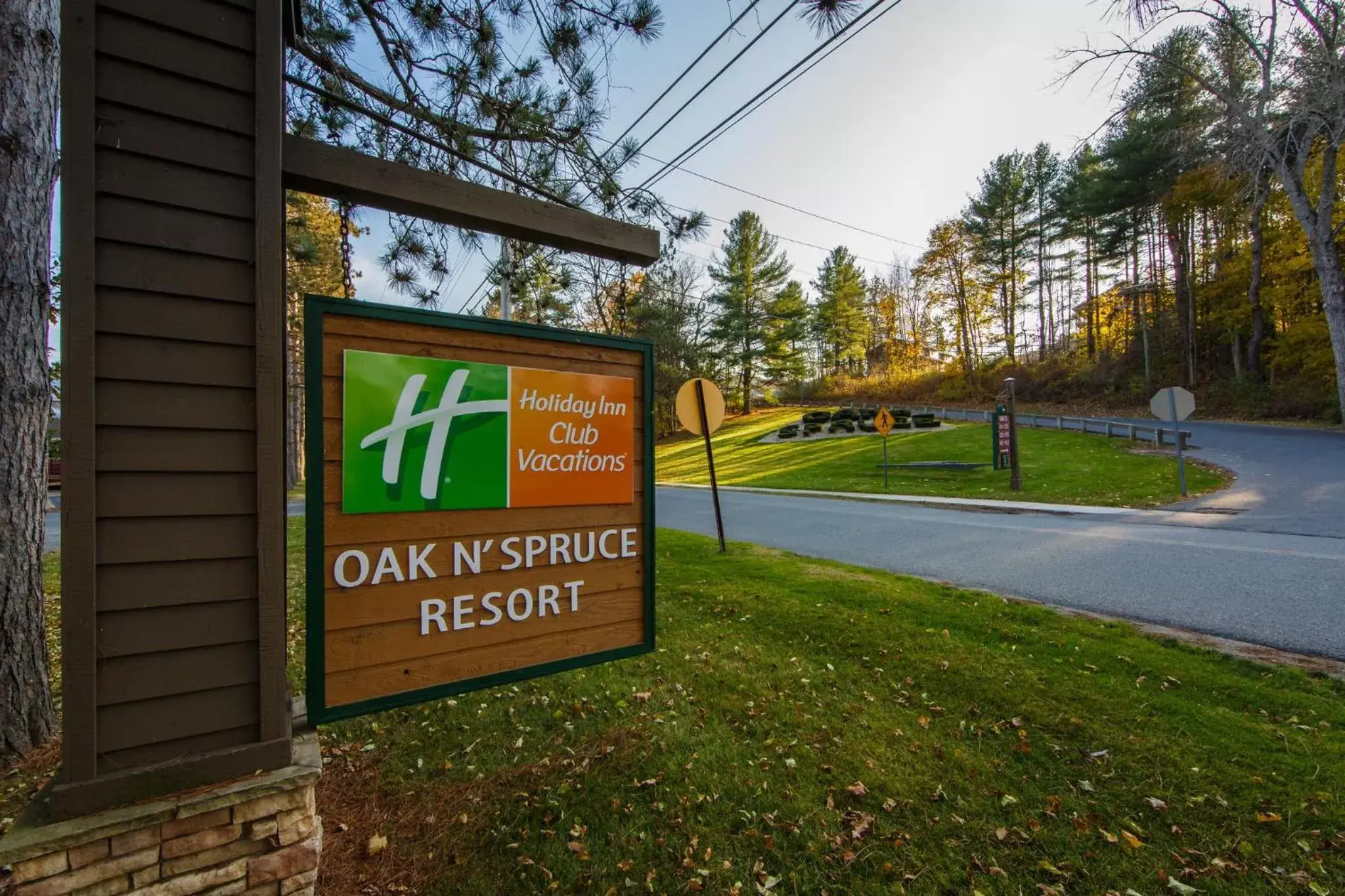 Property building in Holiday Inn Club Vacations Oak n Spruce Resort in the Berkshires an IHG Hotel