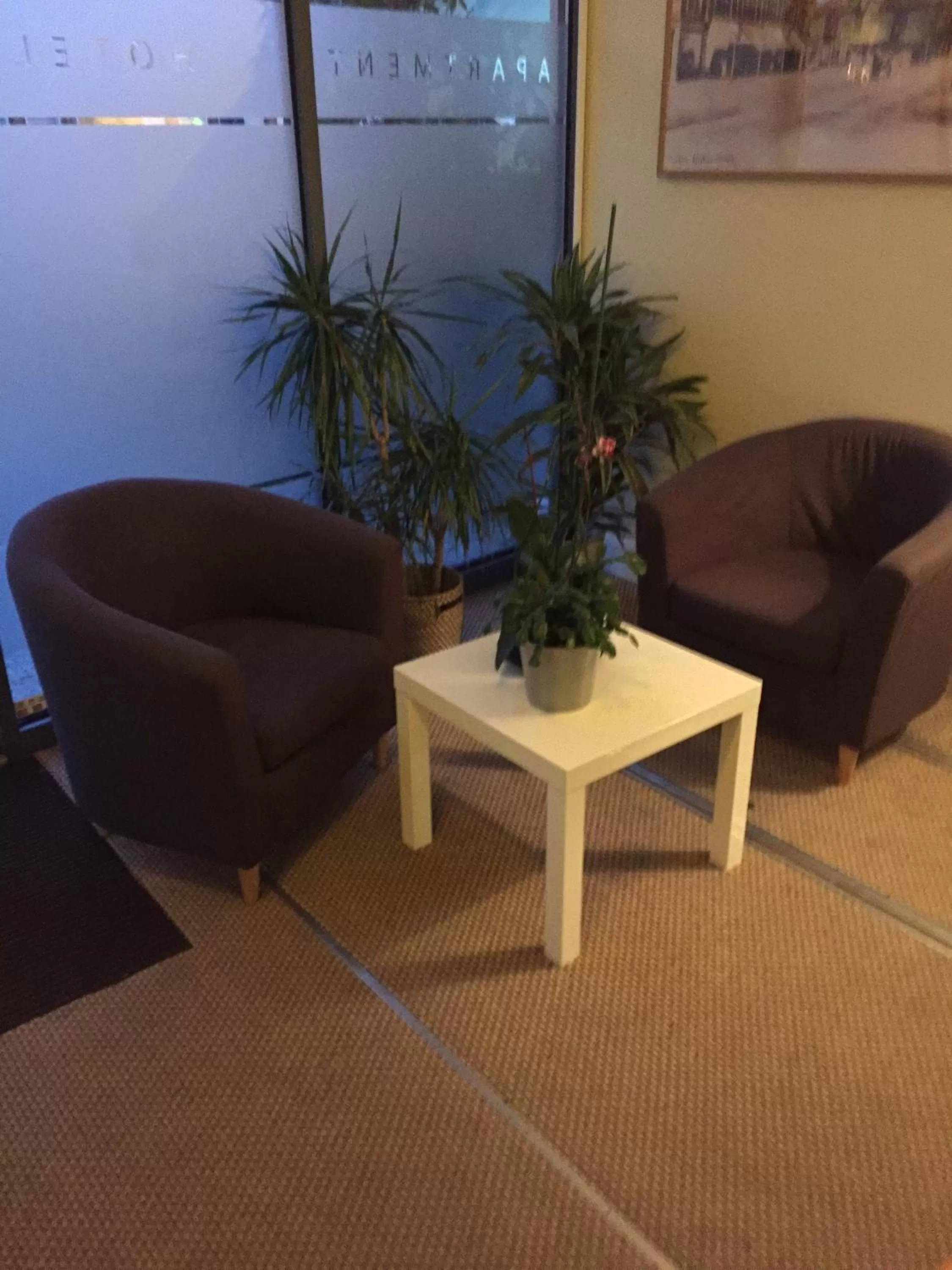 Property building in Lyall Apartment Hotel