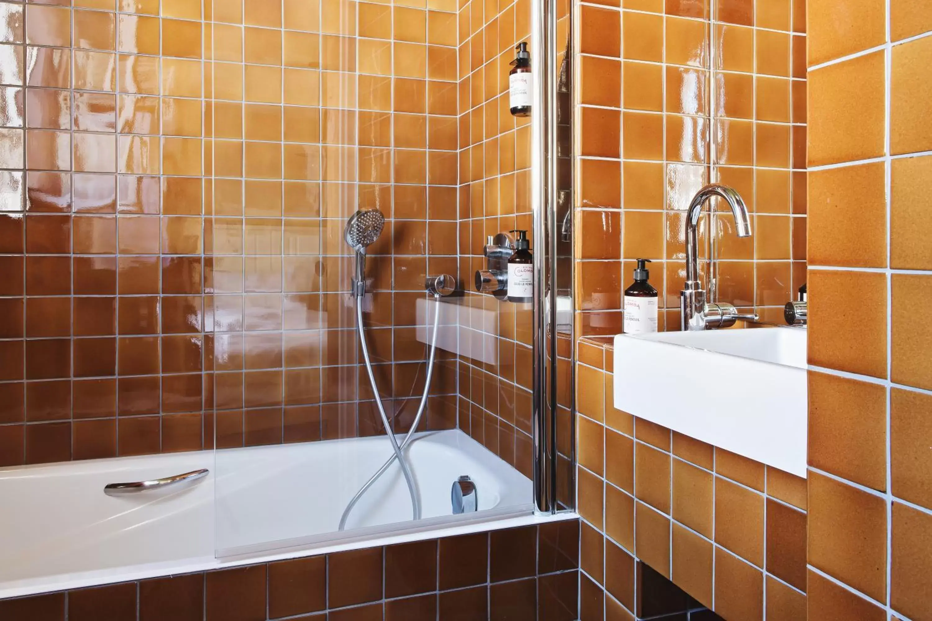 Bath, Bathroom in Hotel Orphée - Orso Hotels