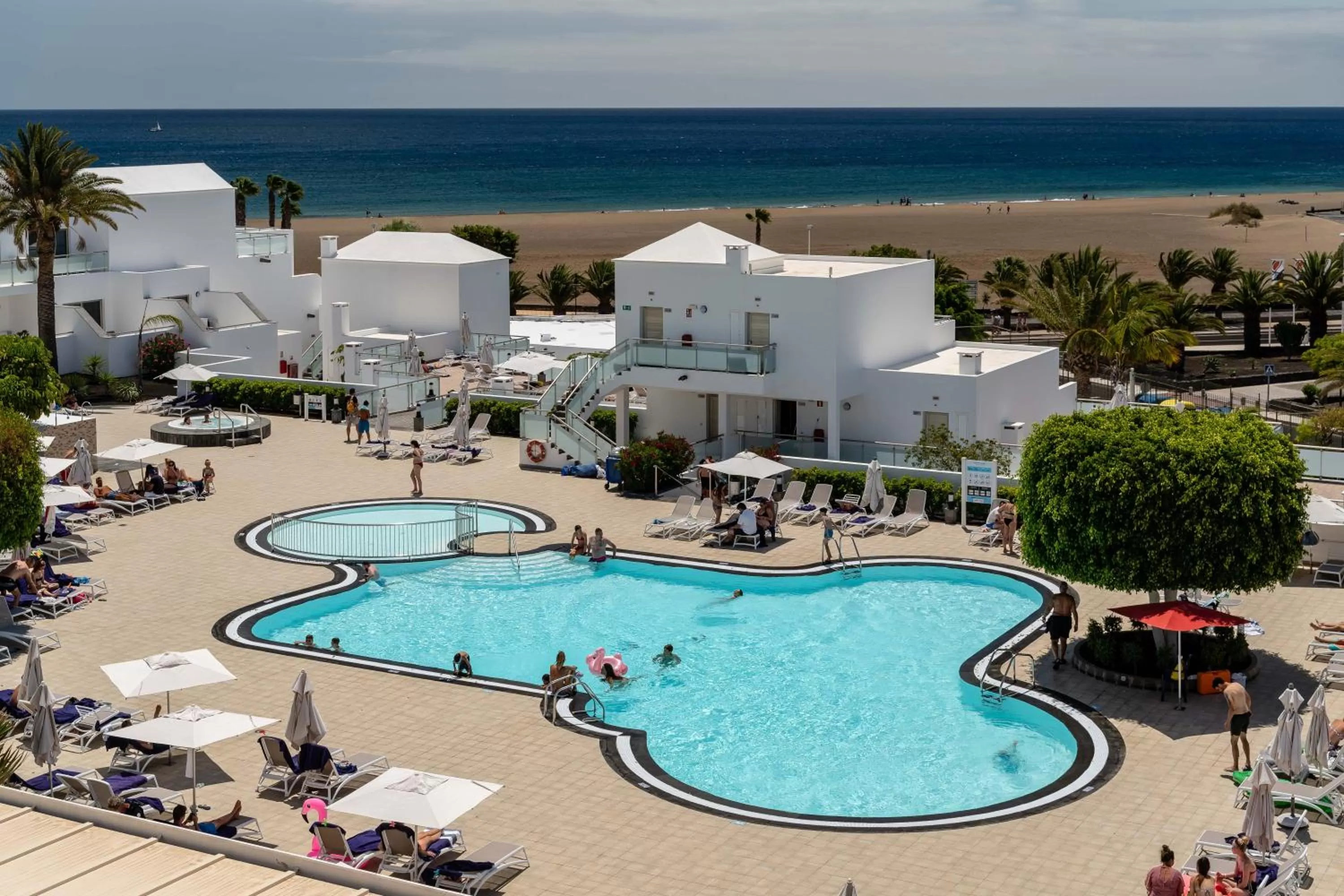 Pool view in Hotel Lanzarote Village