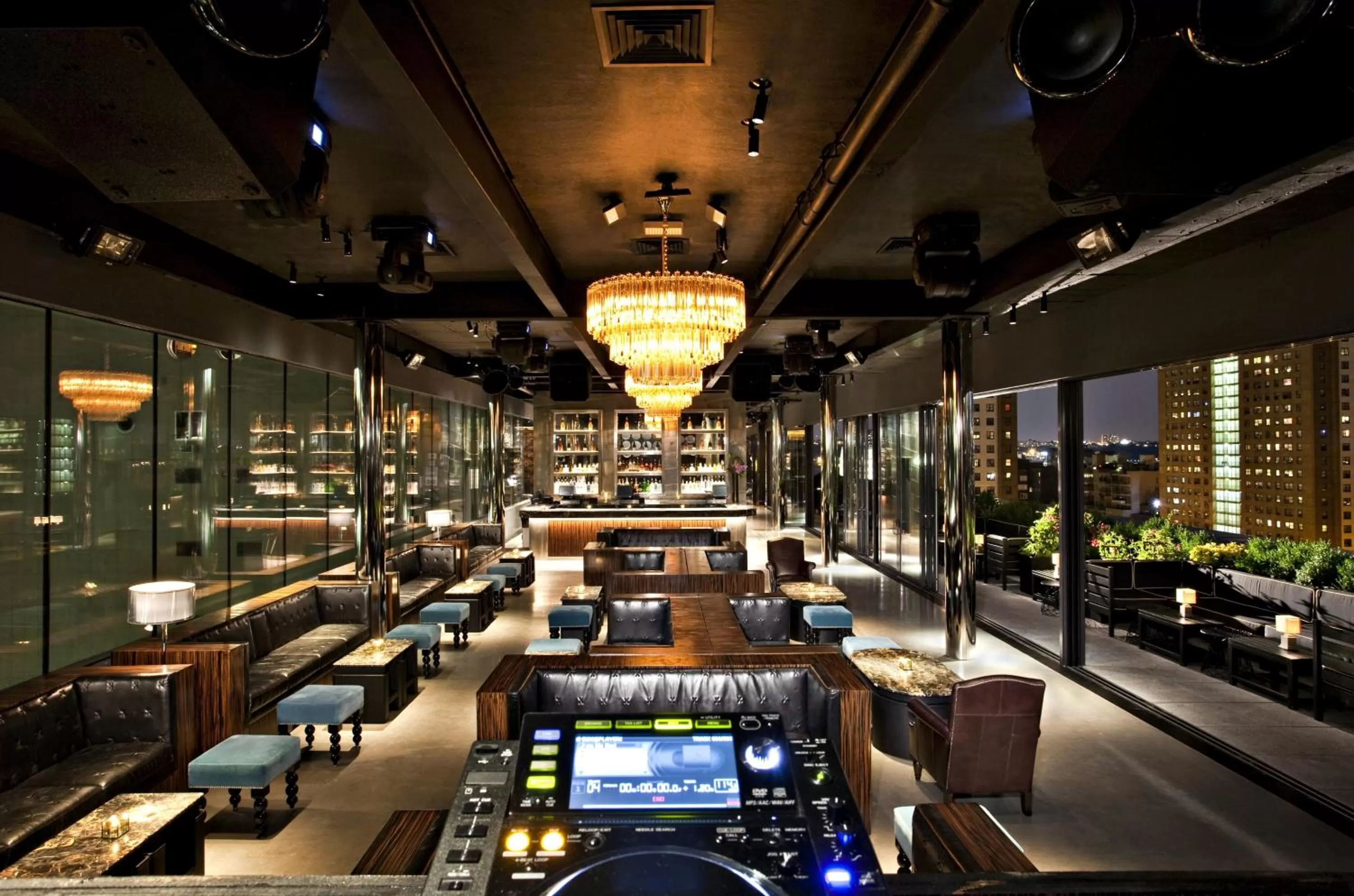 Nightclub / DJ in Dream Downtown, by Hyatt