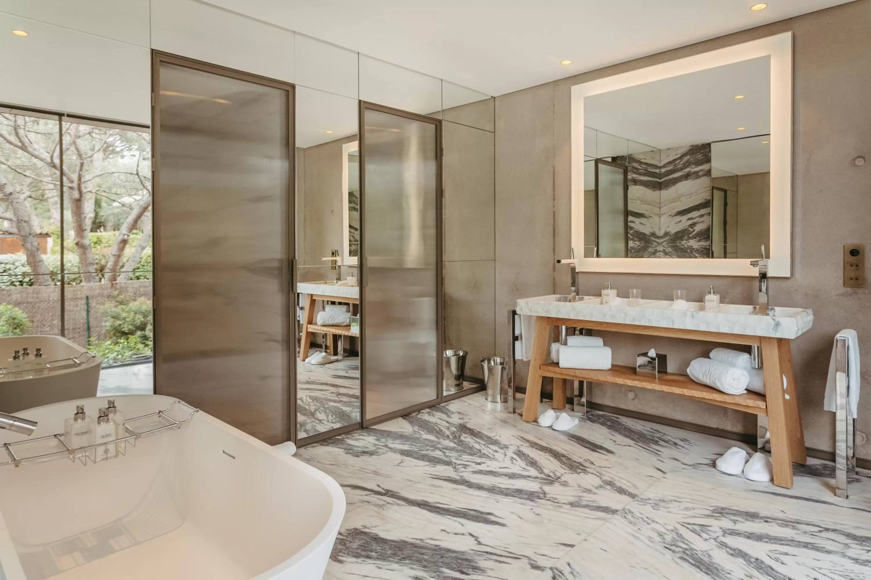 Bathroom in Lily of the Valley