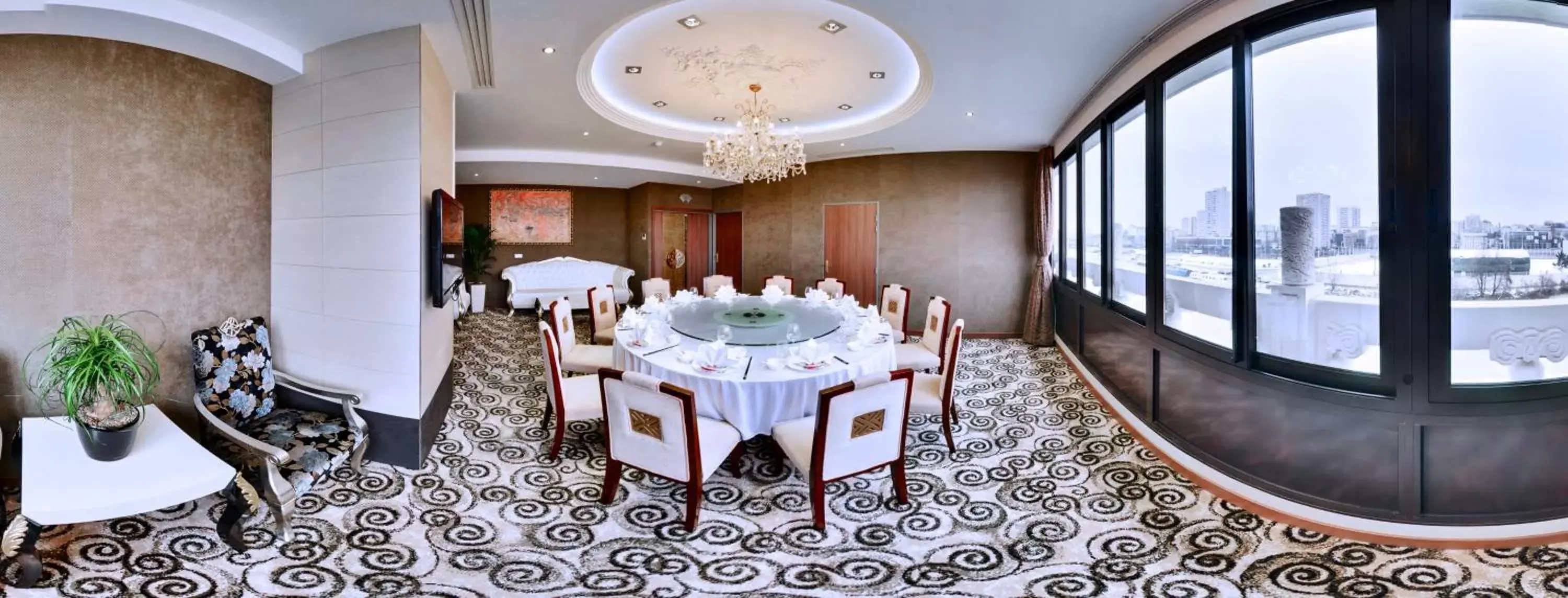 Dining area in Hôtel Huatian Chinagora