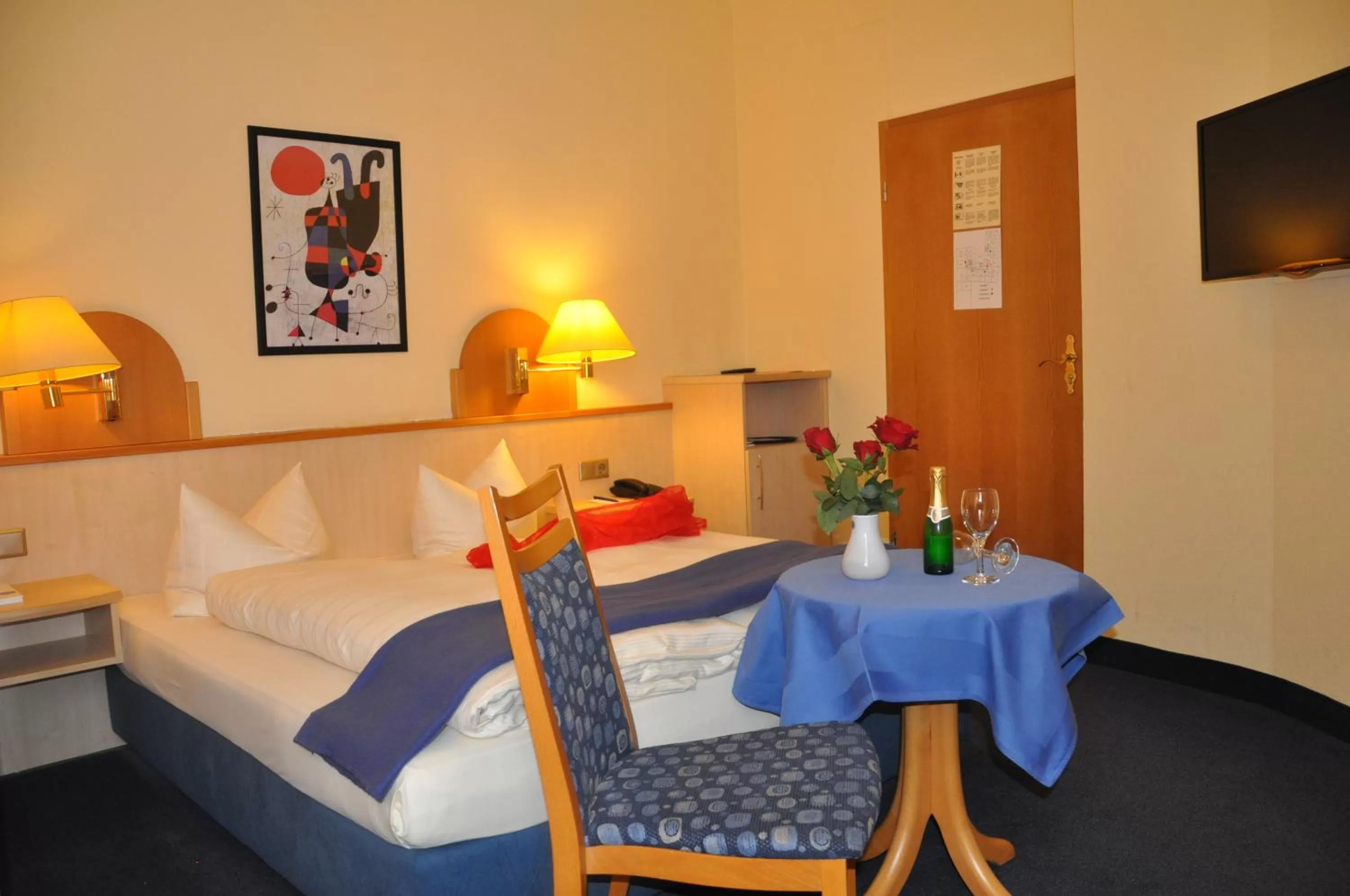 Photo of the whole room, Bed in City Partner Hotel Strauss