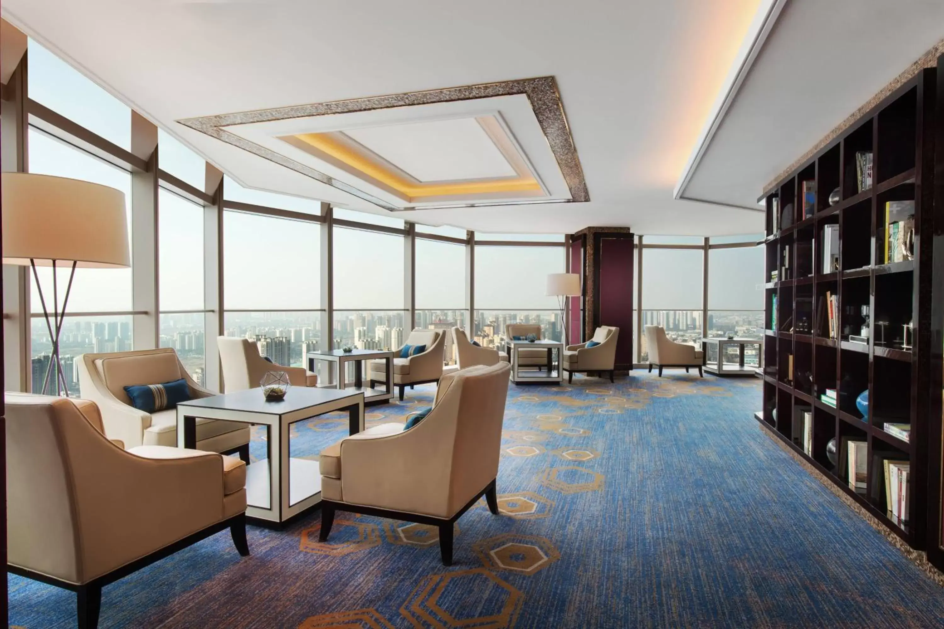Lounge or bar in Changzhou Marriott Hotel