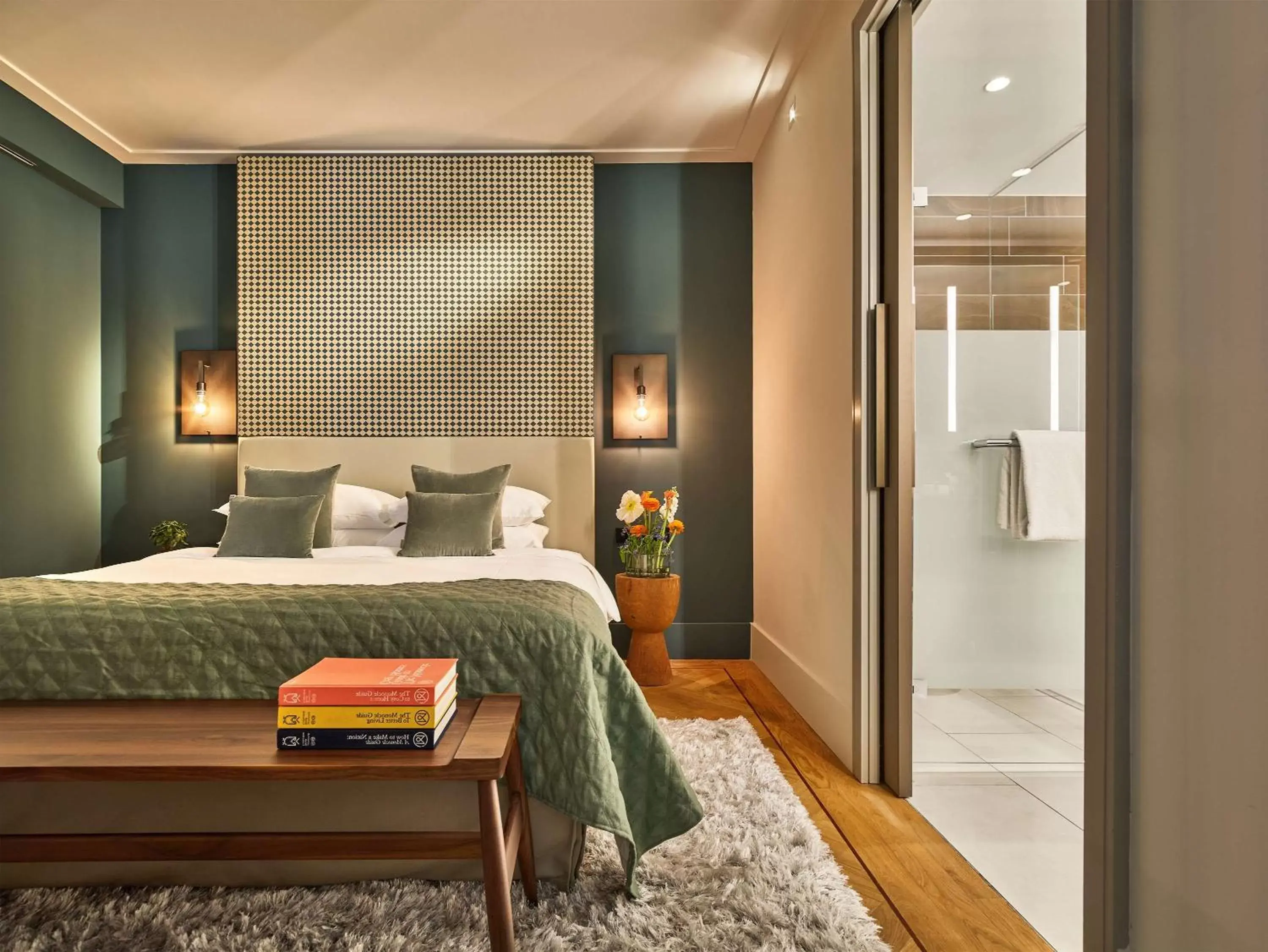 Photo of the whole room, Bed in Hyatt Regency Amsterdam