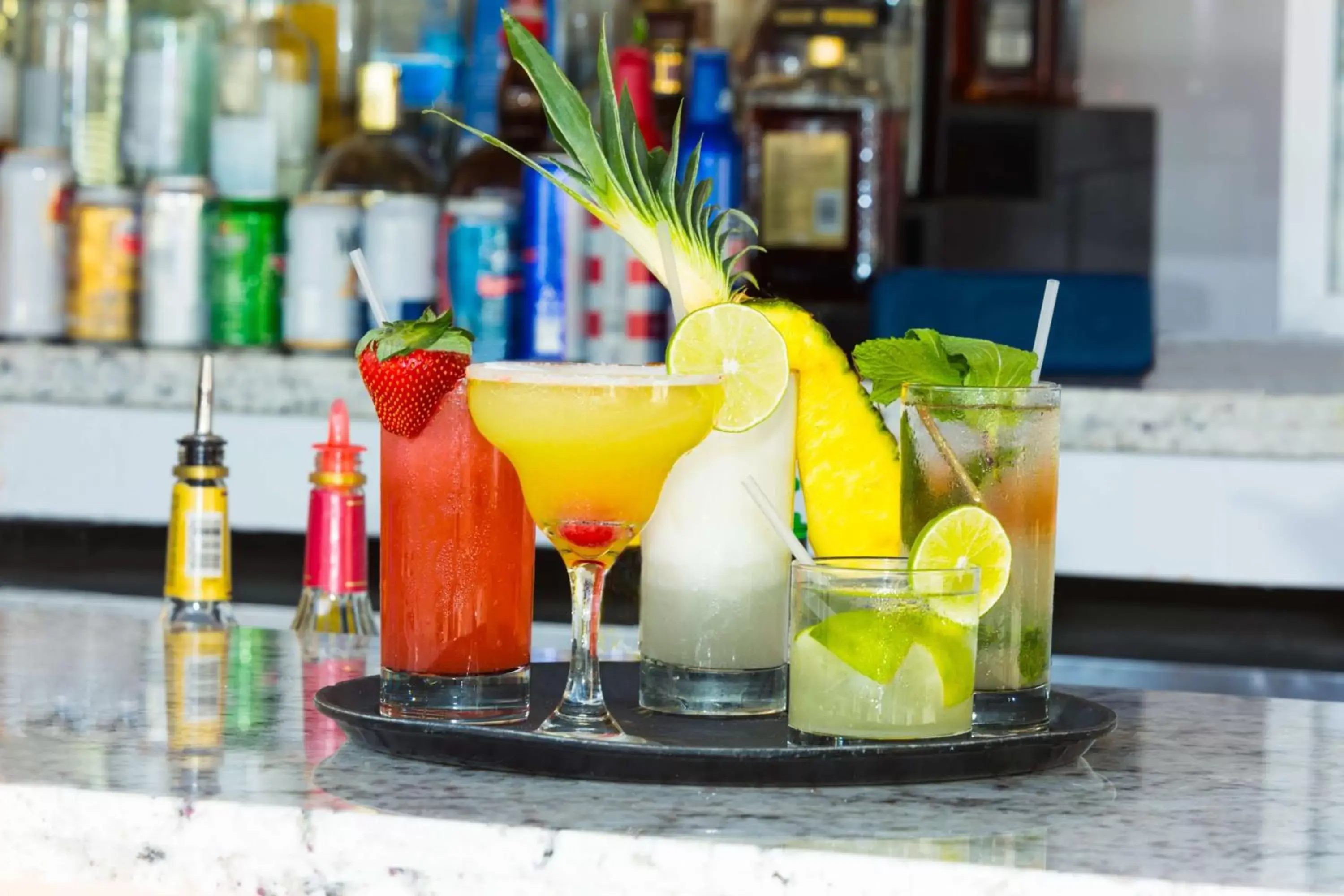 Lounge or bar, Drinks in Best Western Plus Atlantic Beach Resort