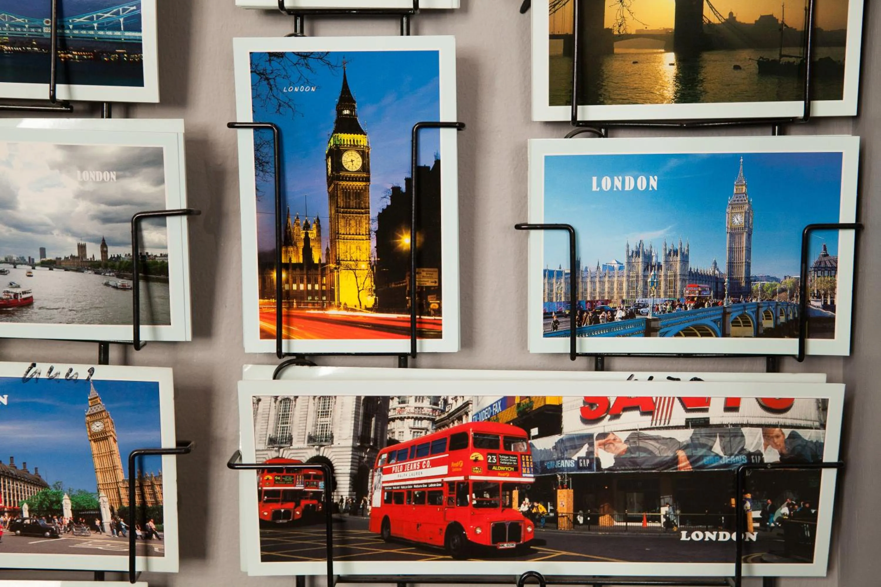 Decorative detail in The Tudor Inn Hotel