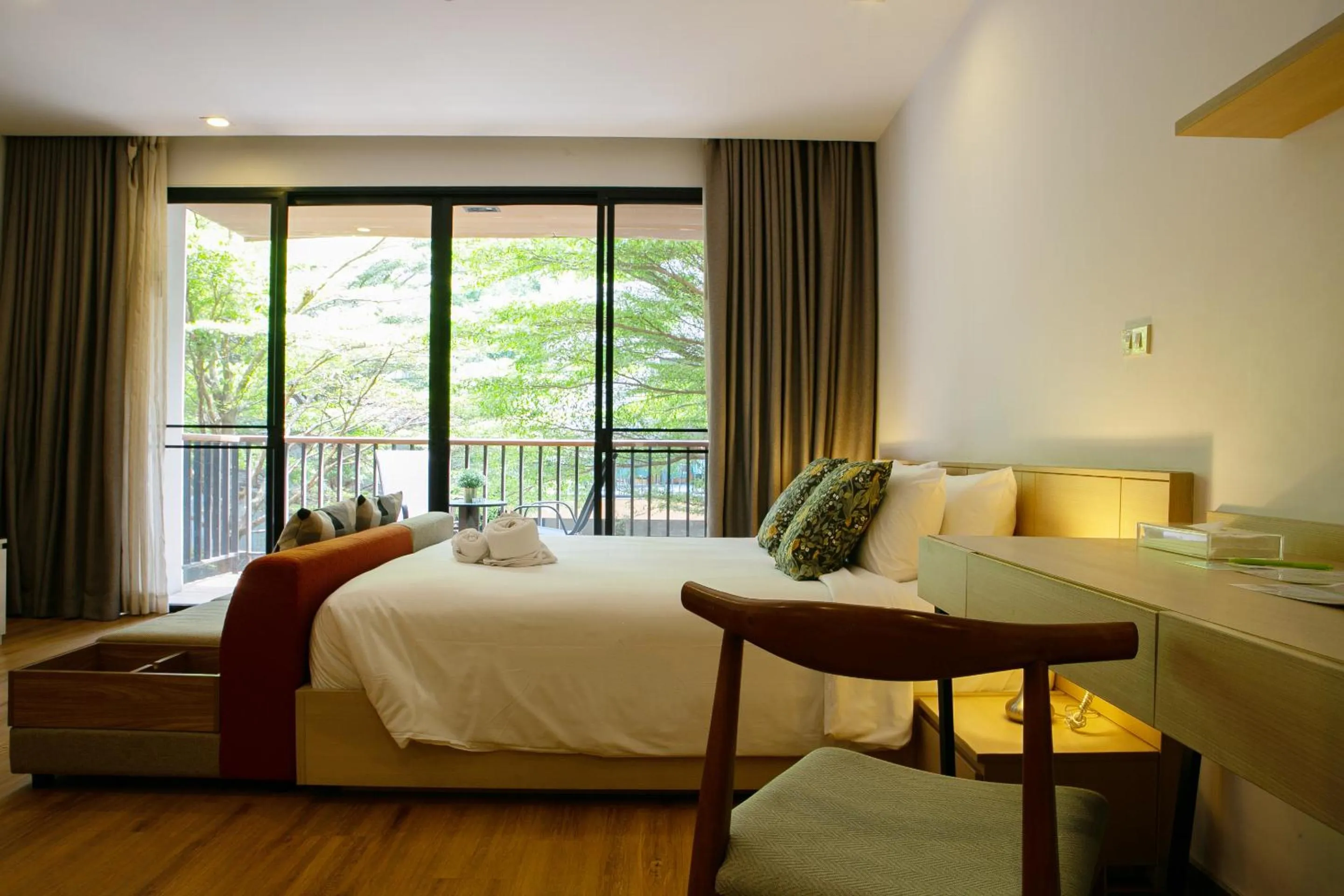 View (from property/room), Bed in The Silver Palm Wellness Resort