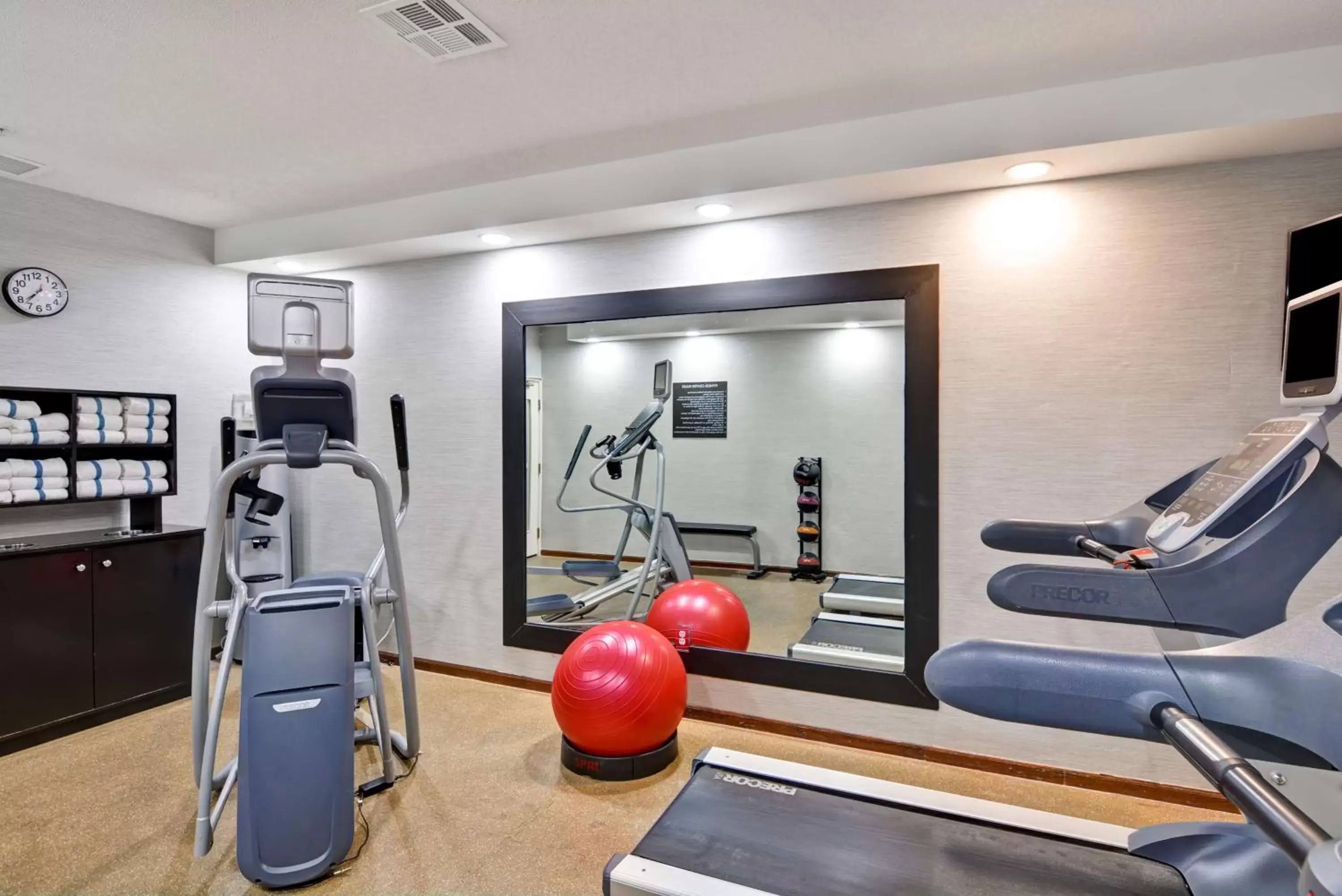 Fitness centre/facilities, Fitness Center/Facilities in Homewood Suites by Hilton Kansas City/Overland Park