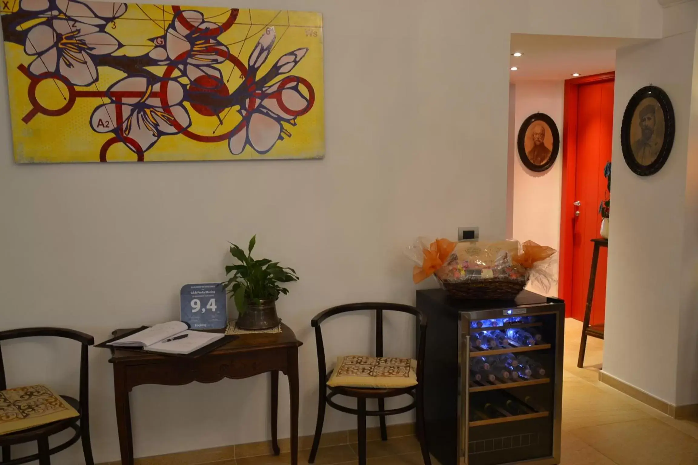 Certificate/Award, Dining Area in B&B Torre Porta Marina