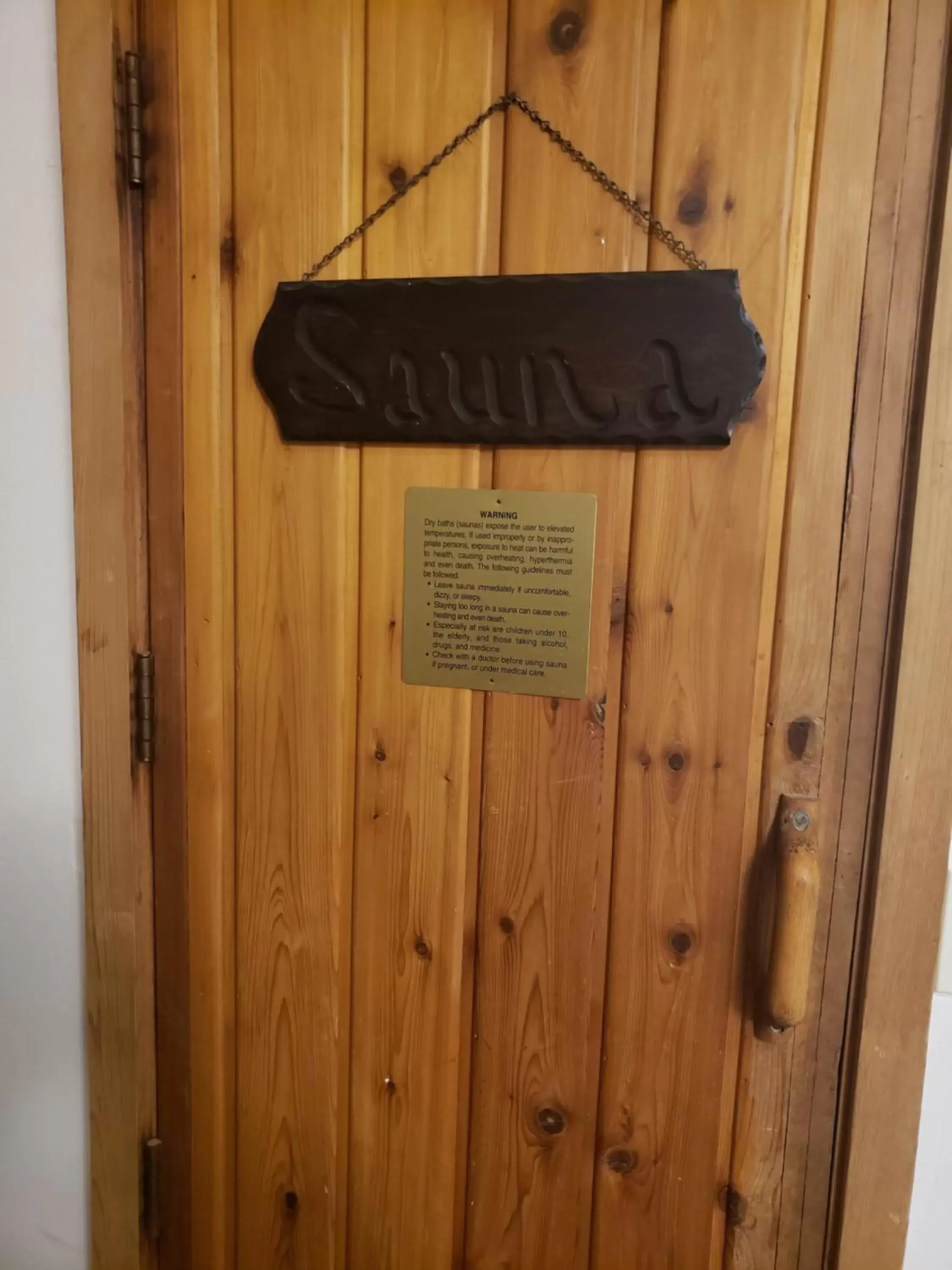 Sauna, Logo/Certificate/Sign/Award in Rib Mountain Inn