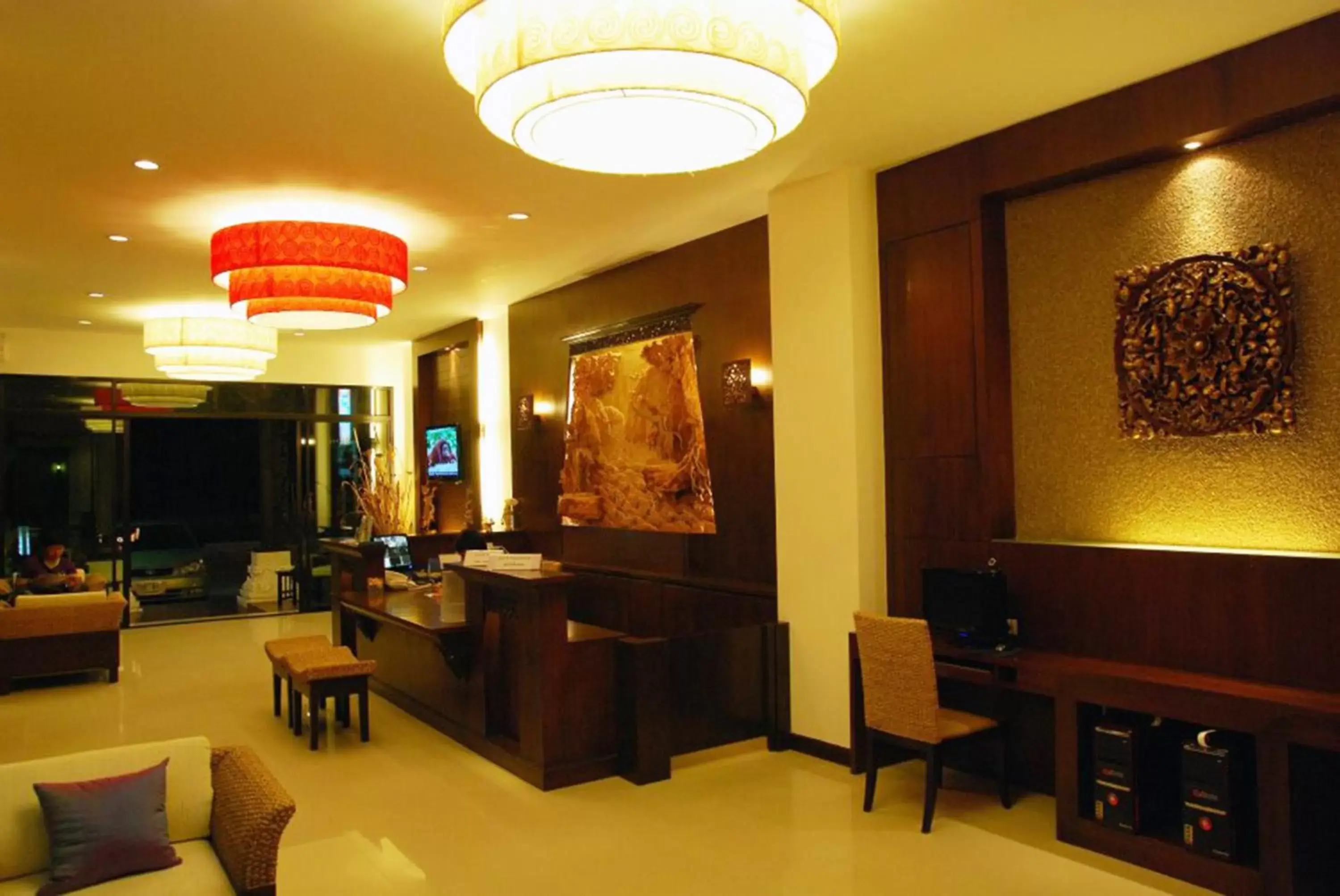 Lobby or reception in Nicha Suite Hua Hin Hotel