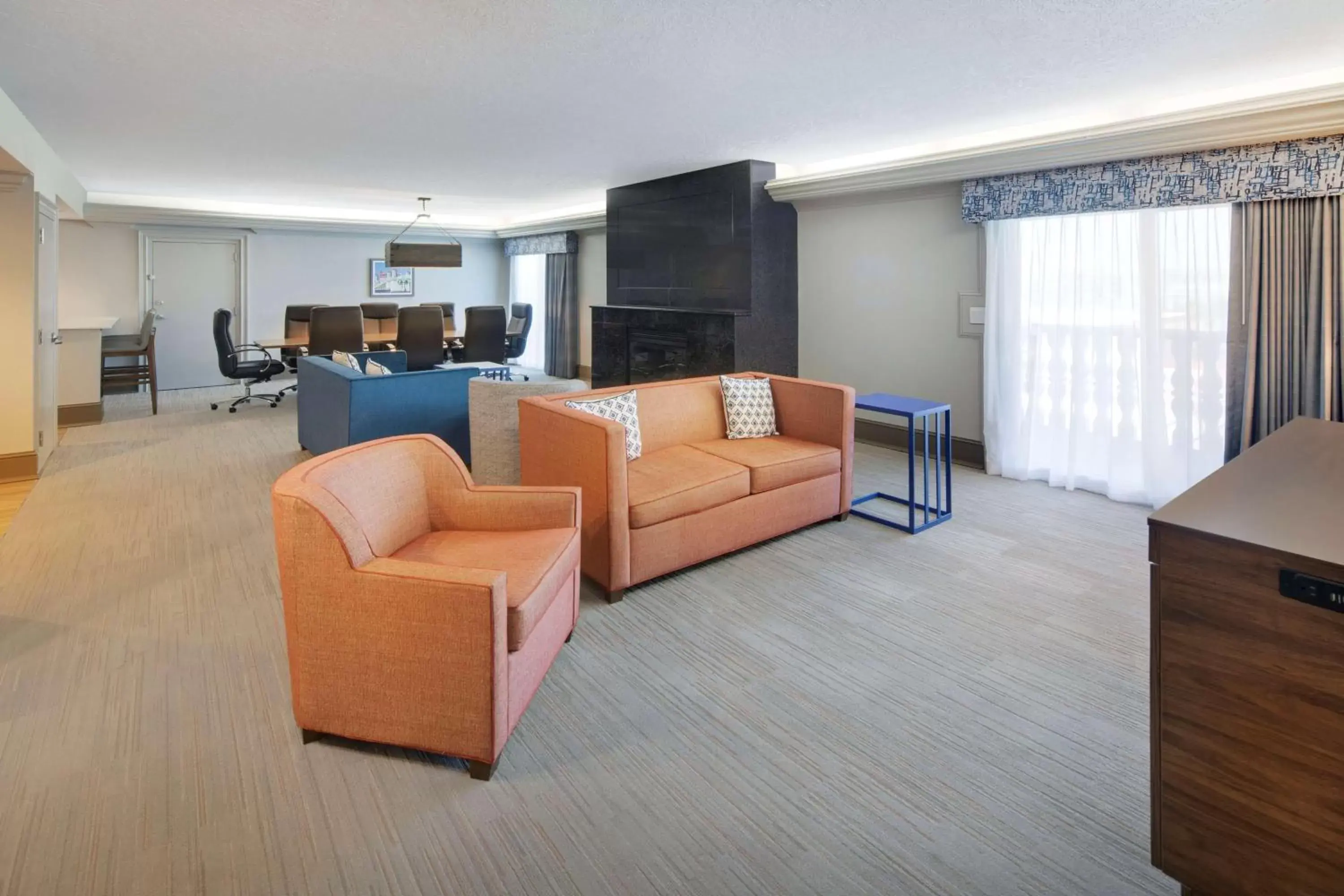 Bedroom, Seating Area in Hampton Inn & Suites St. Augustine-Vilano Beach
