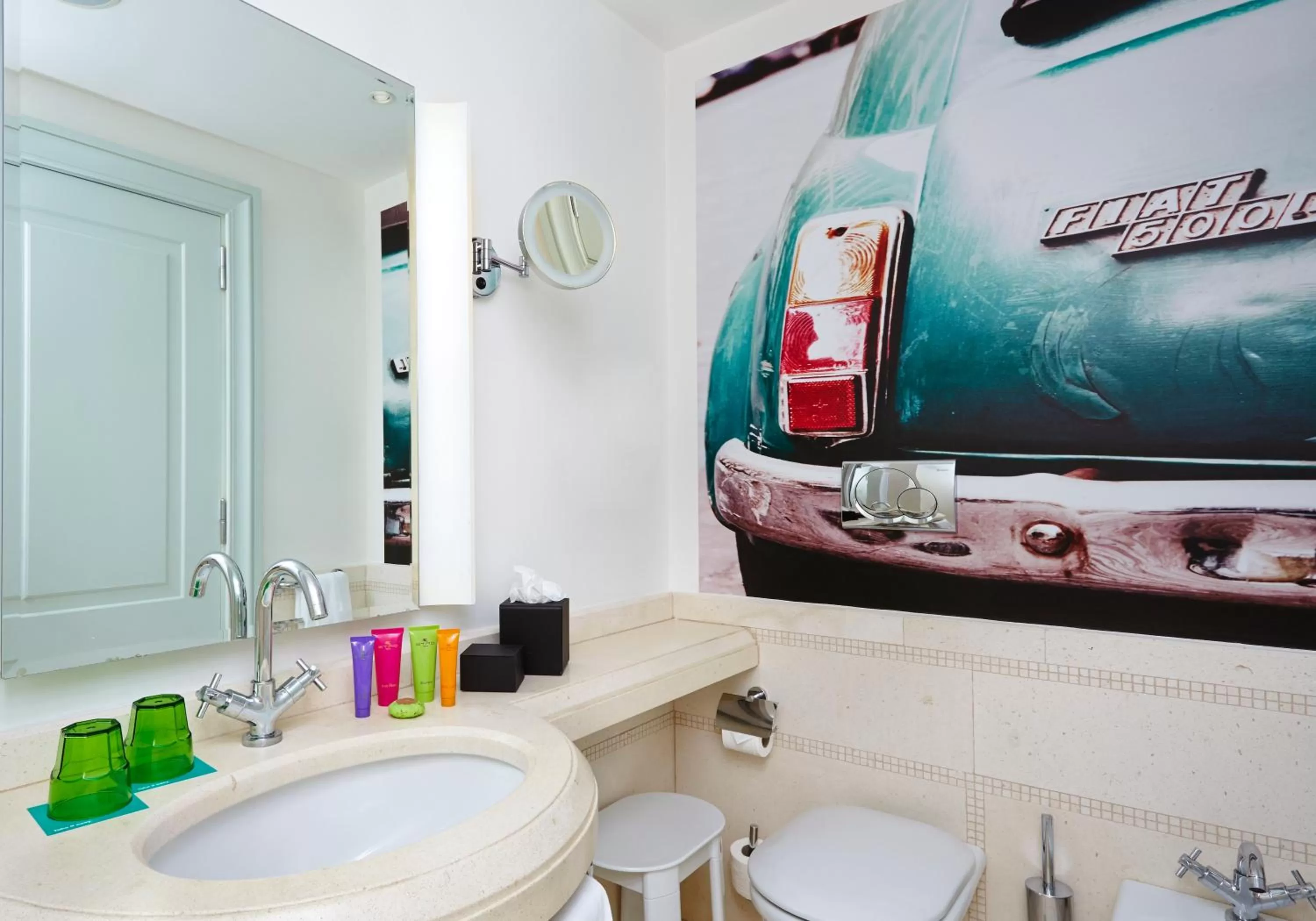 Bathroom in Hotel Indigo Rome - St. George by IHG