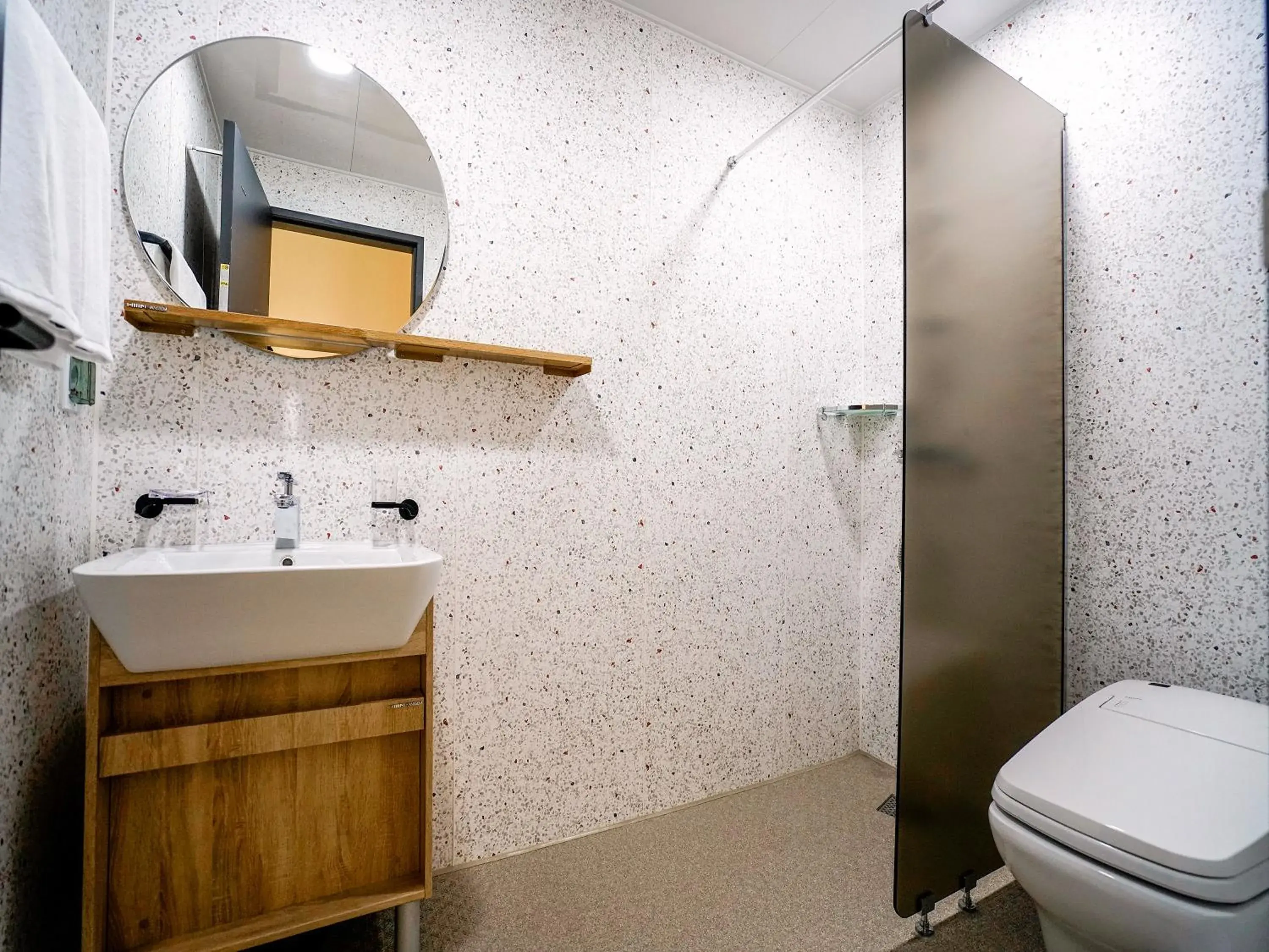 Bathroom in Mipo Oceanside Hotel