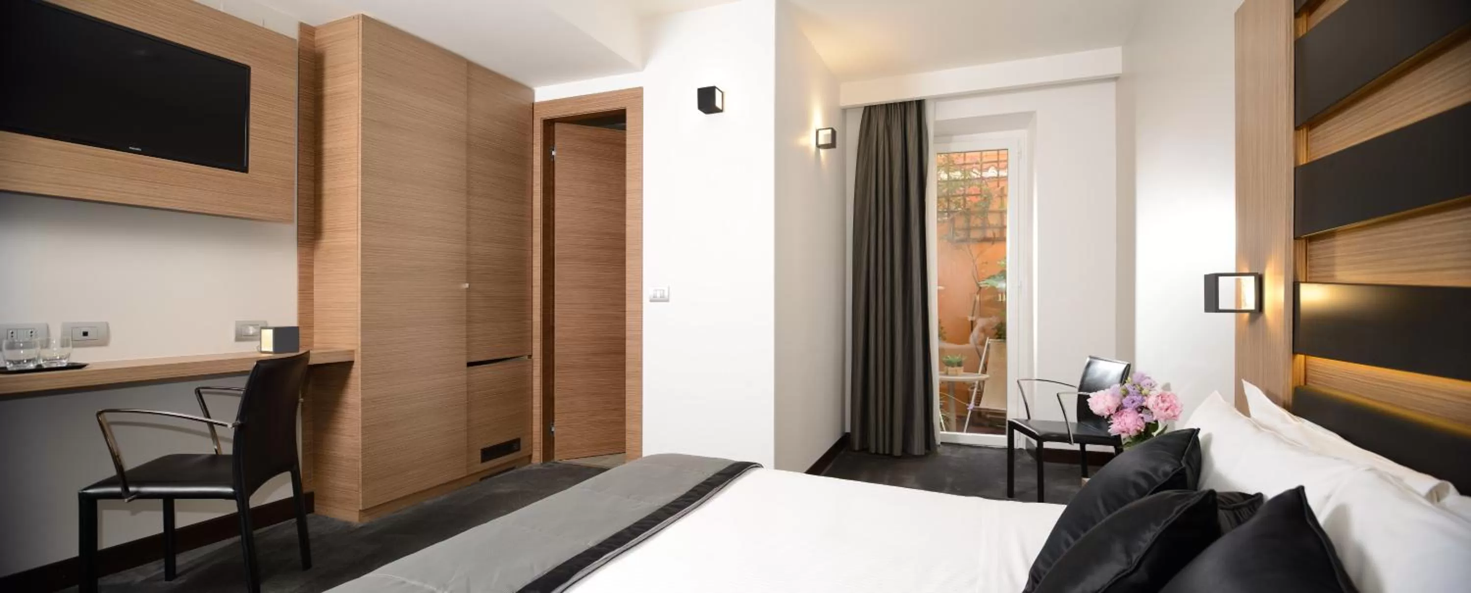 Photo of the whole room, Bed in Hotel Trevi - Gruppo Trevi Hotels