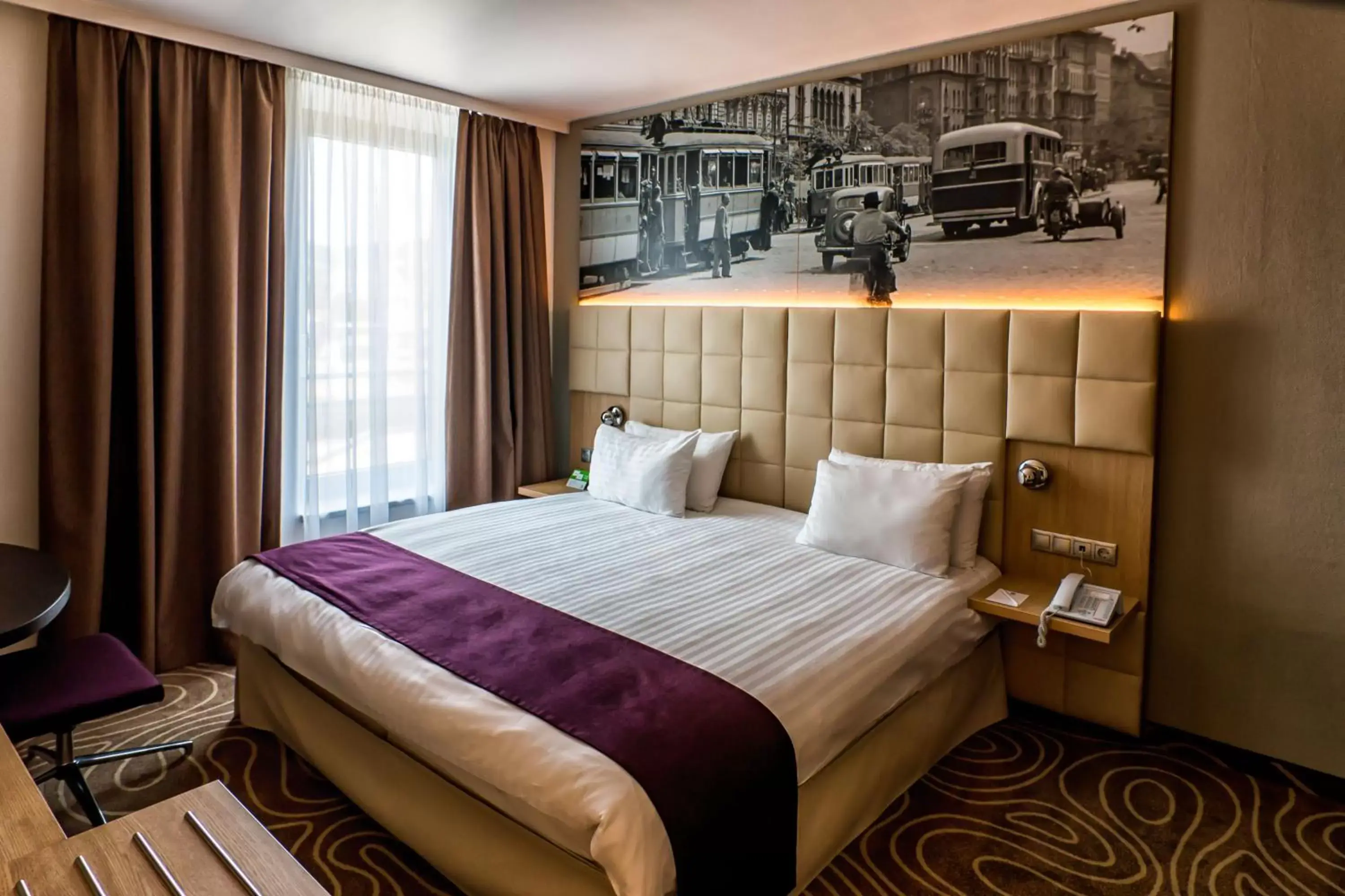 Bedroom, Bed in Holiday Inn Budapest-Budaörs, an IHG Hotel
