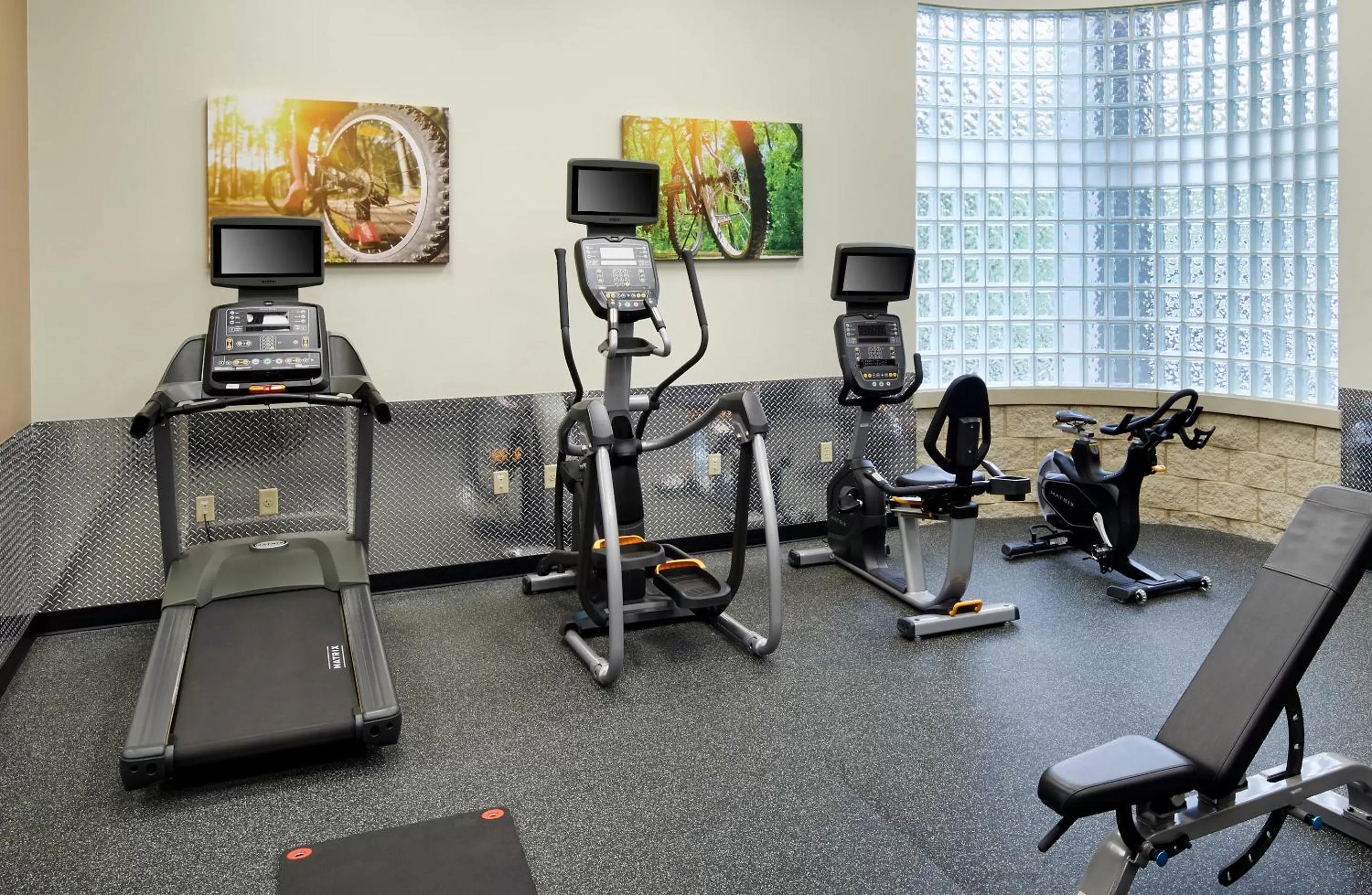 Fitness centre/facilities in Wingate by Wyndham St. Clairsville/Wheeling