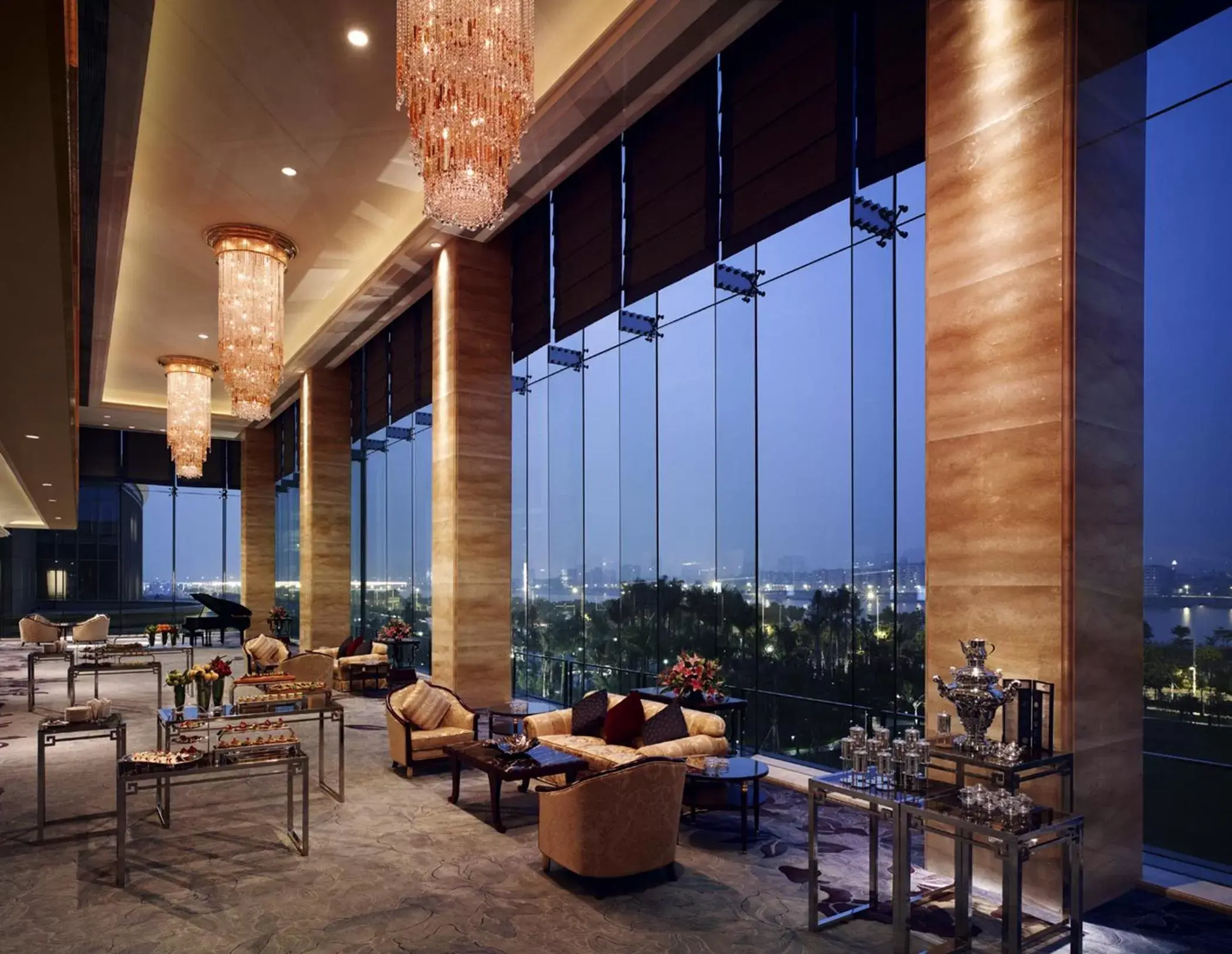 Lounge or bar, Restaurant/Places to Eat in Shangri-La Guangzhou